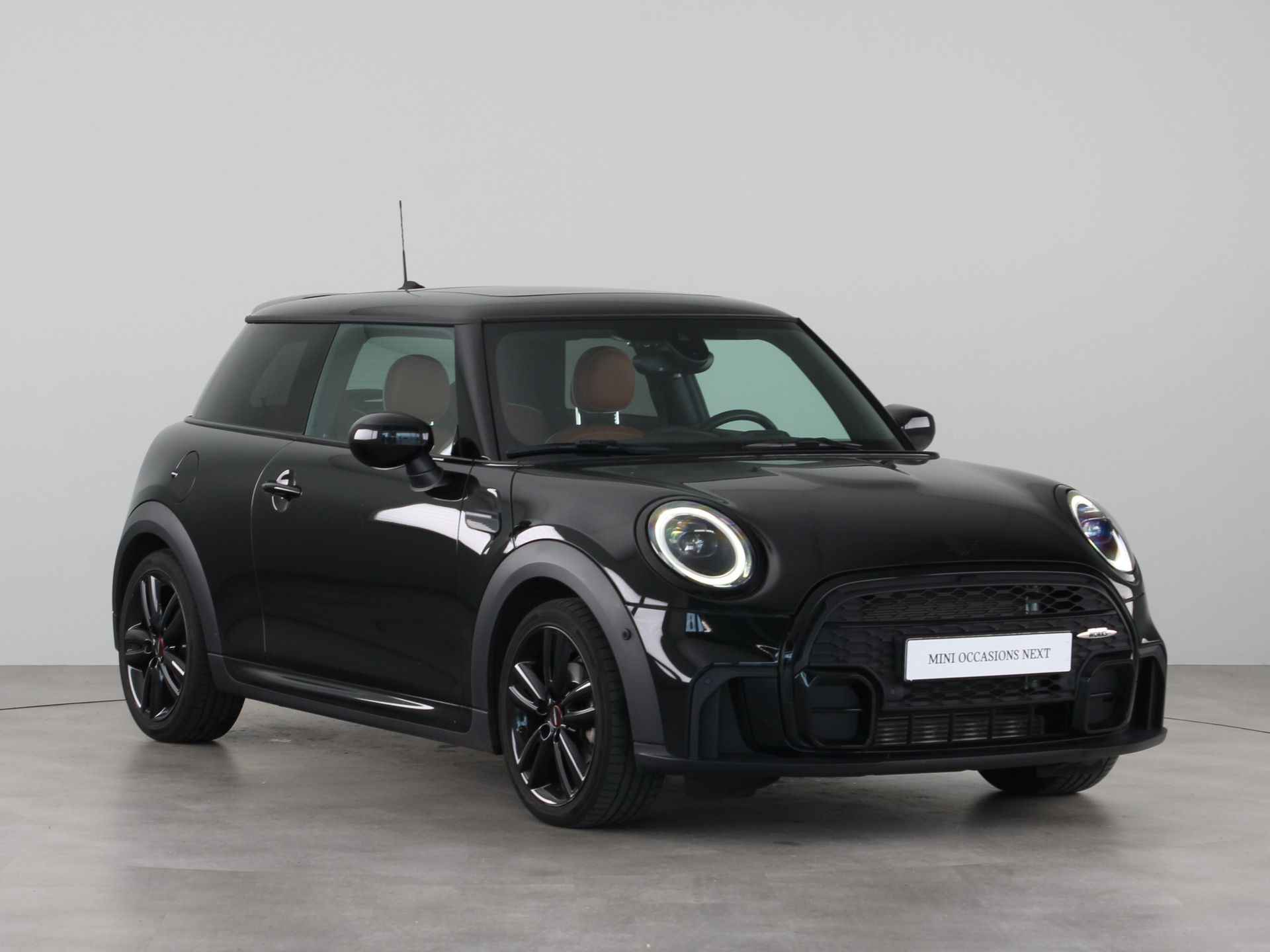 MINI 3-deurs Cooper John Cooper Works Trim Aut. - 8/24