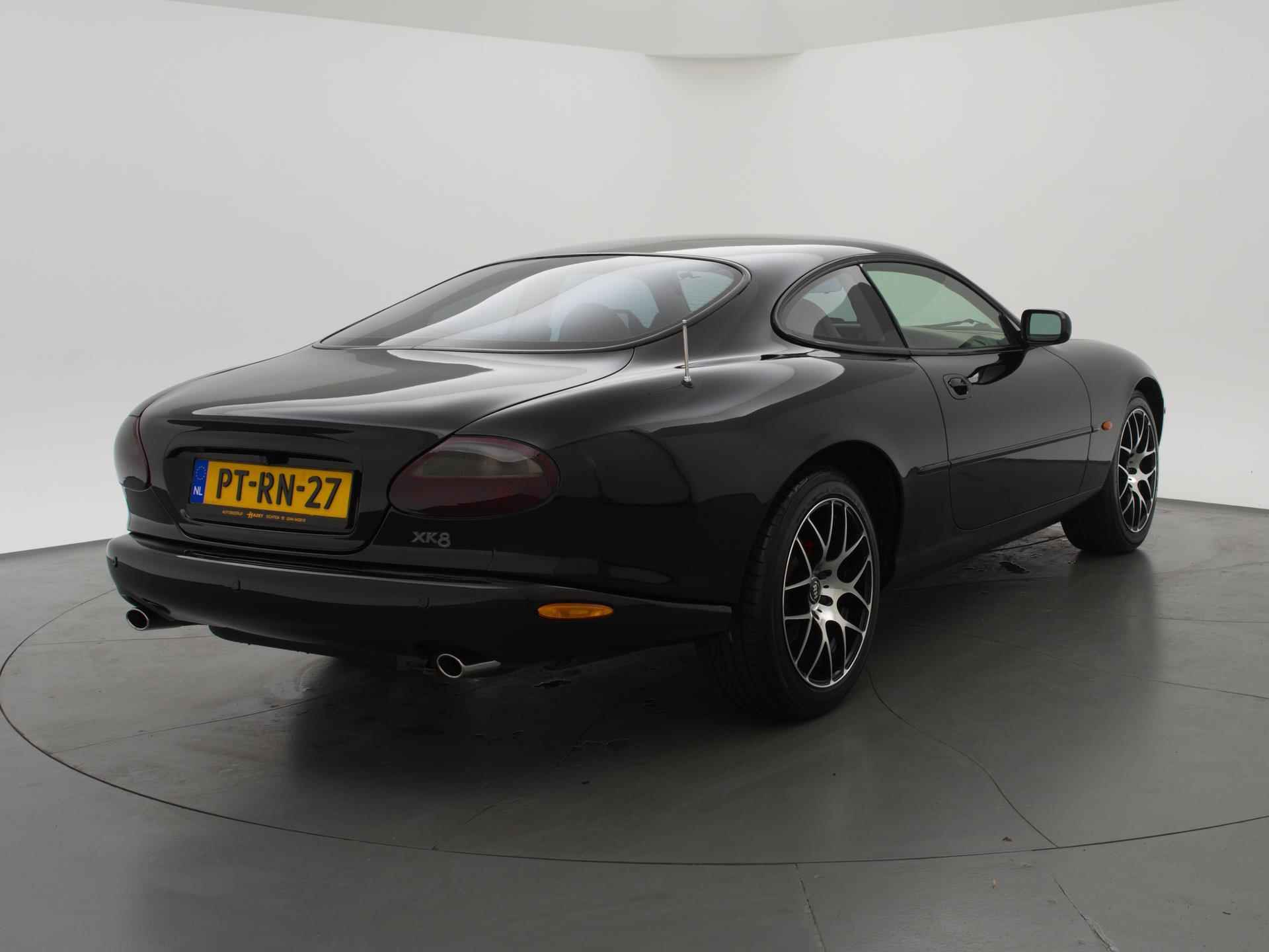 Jaguar XK8 4.0 V8 Coupé + DAB+ / CAMERA / LEDER / STOELVERWARMING - 3/29