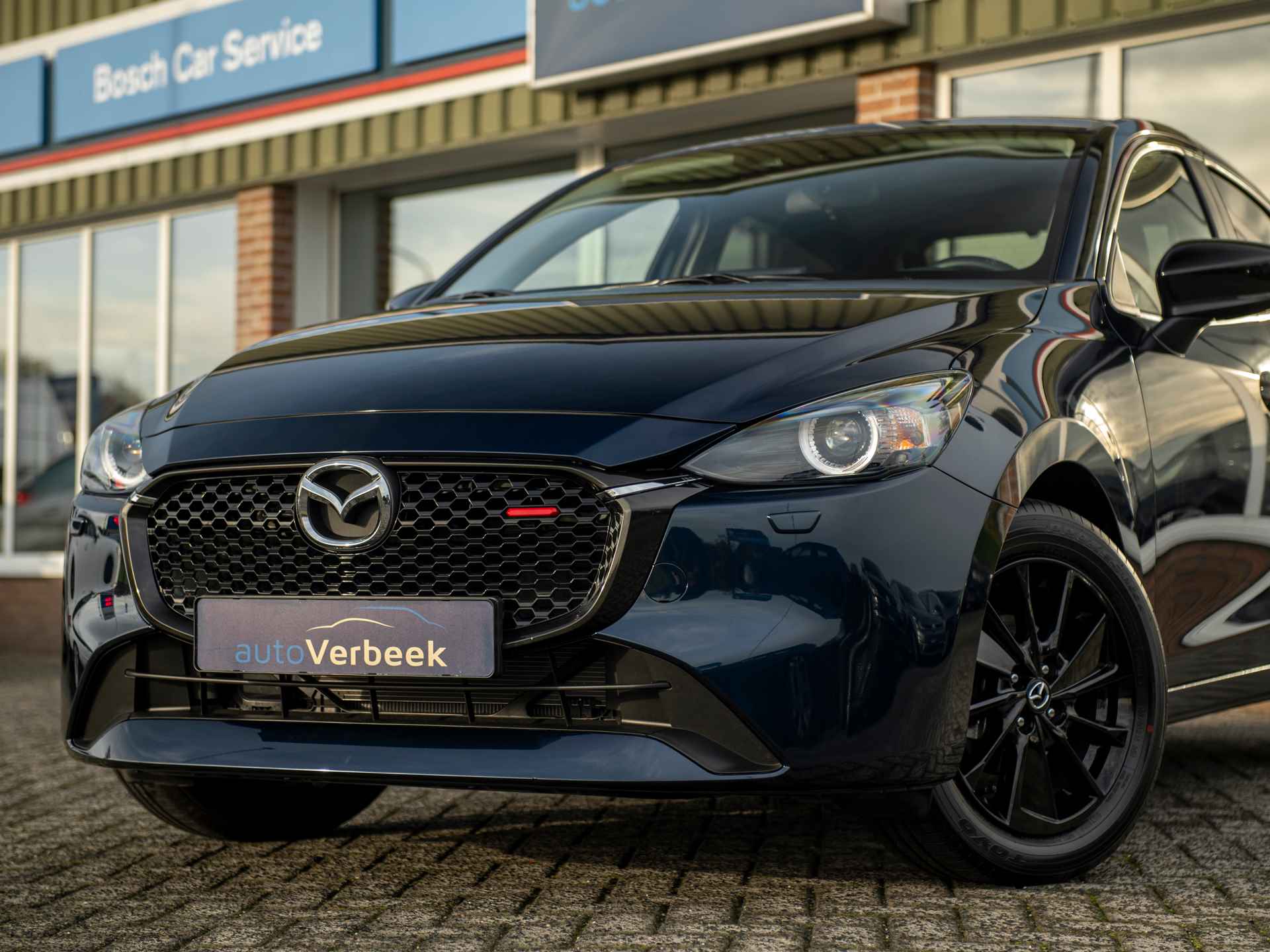 Mazda 2 1.5 SA-G 90pk Aut. Homura | Camera | Apple Carplay/Android Auto | Stoel- en stuurverwarming | Climate Control | Blind Spot | Donker glas achter - 20/45