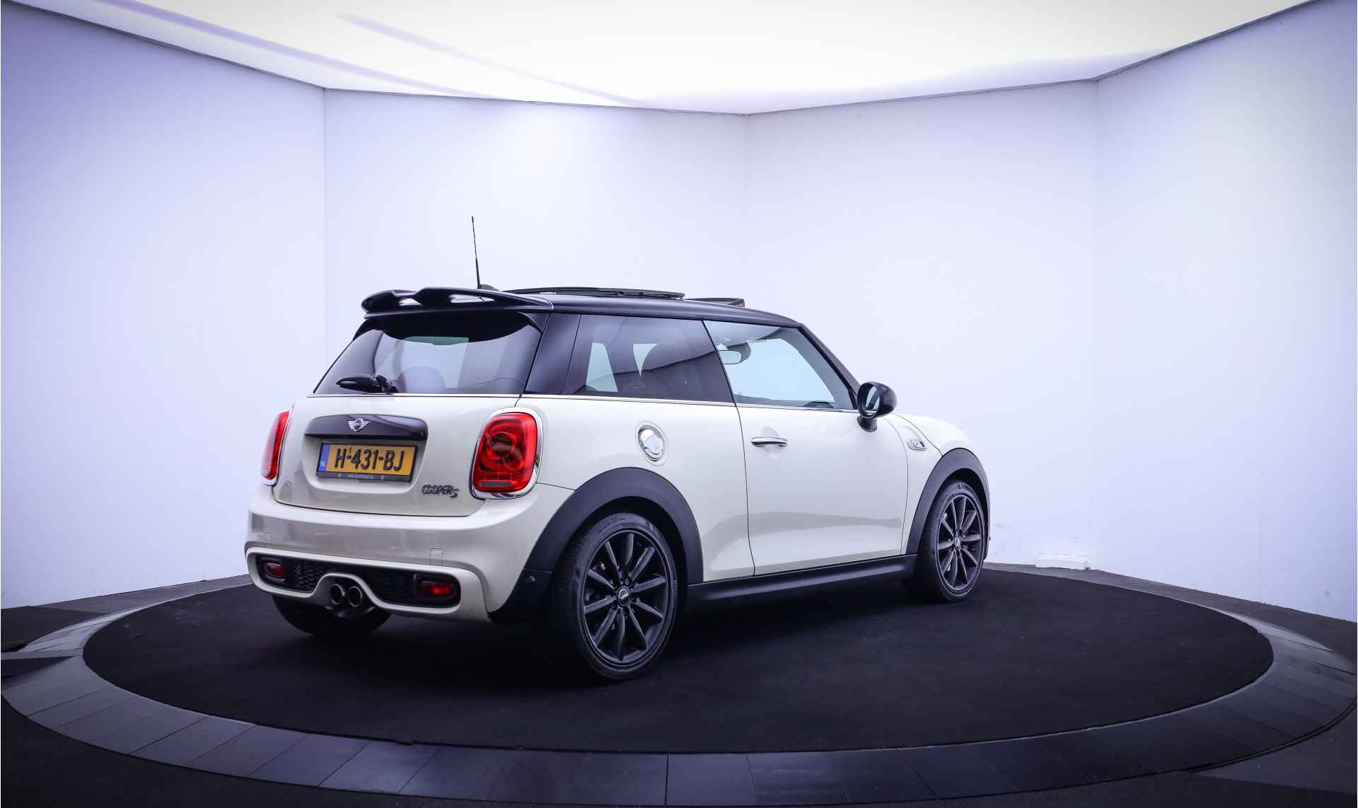 MINI Mini 2.0 Cooper S Chili Serious Business PANO/HARMAN KARDON/CAMERA/ADAPTIVE CRUISE/FULL LED/STOELVERW./NAVI/CLIMA/DAB+/LMV - 5/25