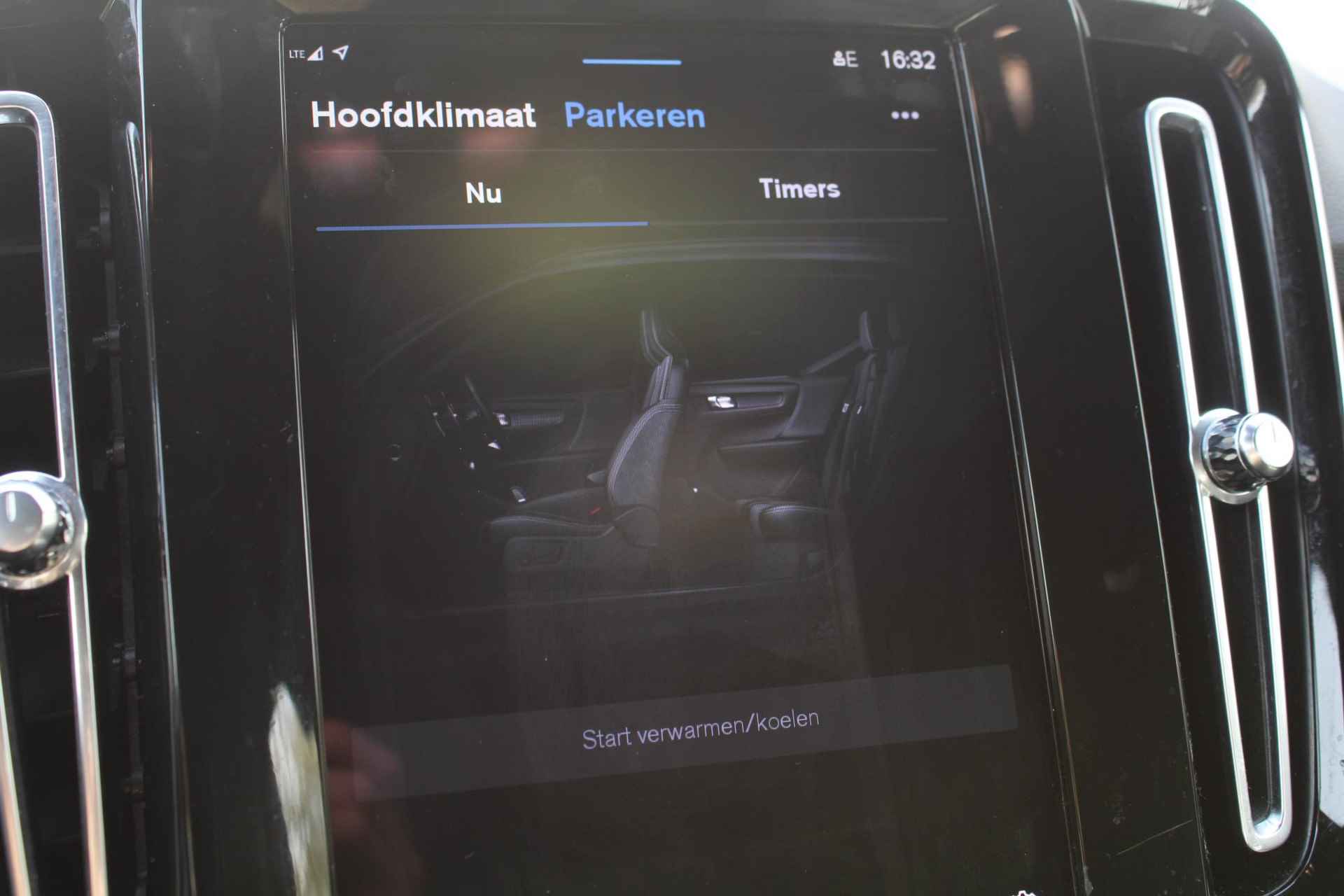 Volvo XC40 Recharge P8 AWD R-Design, 360° Camera, Elektrisch verstelbare voorstoelen + bestuurdersstoel met geheugen, Voorstoelen/stuur verwarmd, Harman/Kardon audio systeem, Draadloze telefoonoplader, Lederen bekleding, 19'' Lichtmetalen velgen - 38/53