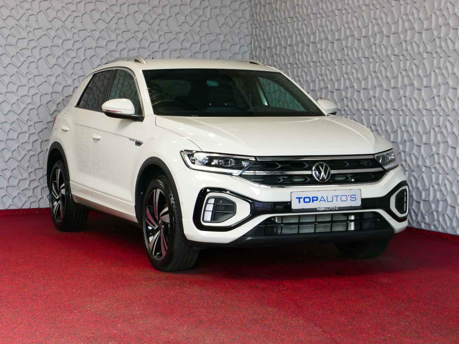 Volkswagen T-Roc 1.5 TSI 150PK R-LINE EVO IQ LIGHT ALCANTARA ELEK.KLEP CARPLAY STOEL/STUUR VERW. 18"LMV VIR.COCKPIT 10/2024 Ascotgrau 70 BIJNA NIEUWE VOLKSWAGEN'S UIT VOORRAAD LEVERBAAR - 52/81