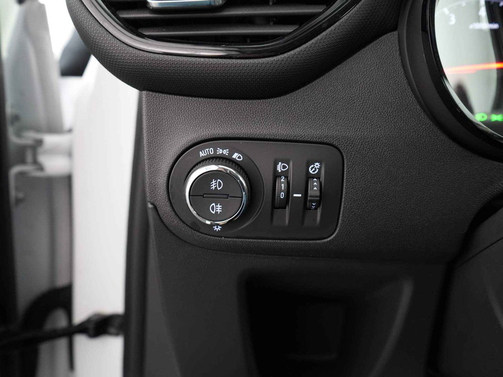 Opel Crossland X 1.2 Innovation | Parkeersensoren achter | Airco | Cruise controle | Apple carplay/ Android auto - 20/29