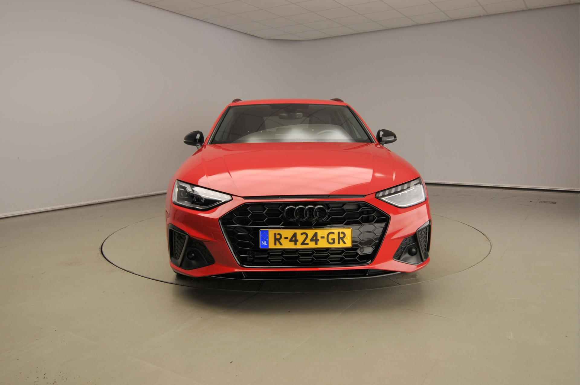 Audi A4 Avant 35 TFSI S edition Competition | S Line | MHEV B&O Premium 3D | Zwart optiek | MMI Plus | S-Tronic - 5/37