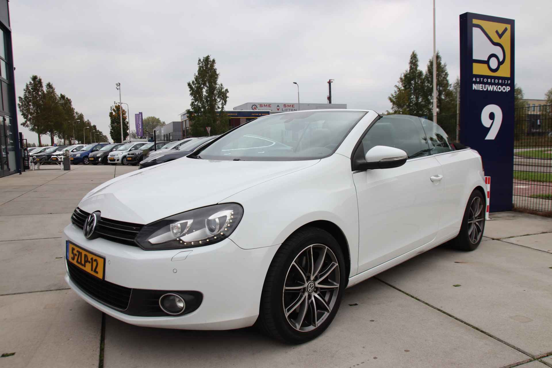 Volkswagen GOLF Cabriolet 2.0 TDI Highline Bluemotion Leder, 2x PDC, Stoel vw, Xenon, BOMVOL! Aanbieding!