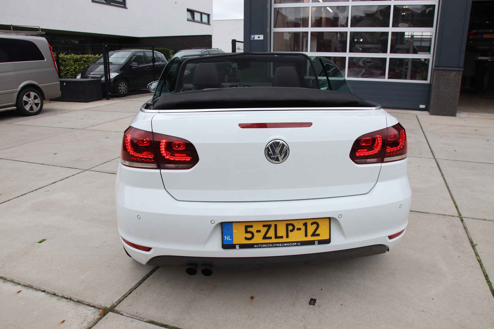 Volkswagen GOLF Cabriolet 2.0 TDI Highline Bluemotion Leder, 2x PDC, Stoel vw, Xenon, BOMVOL! WINTERSALE! - 5/48