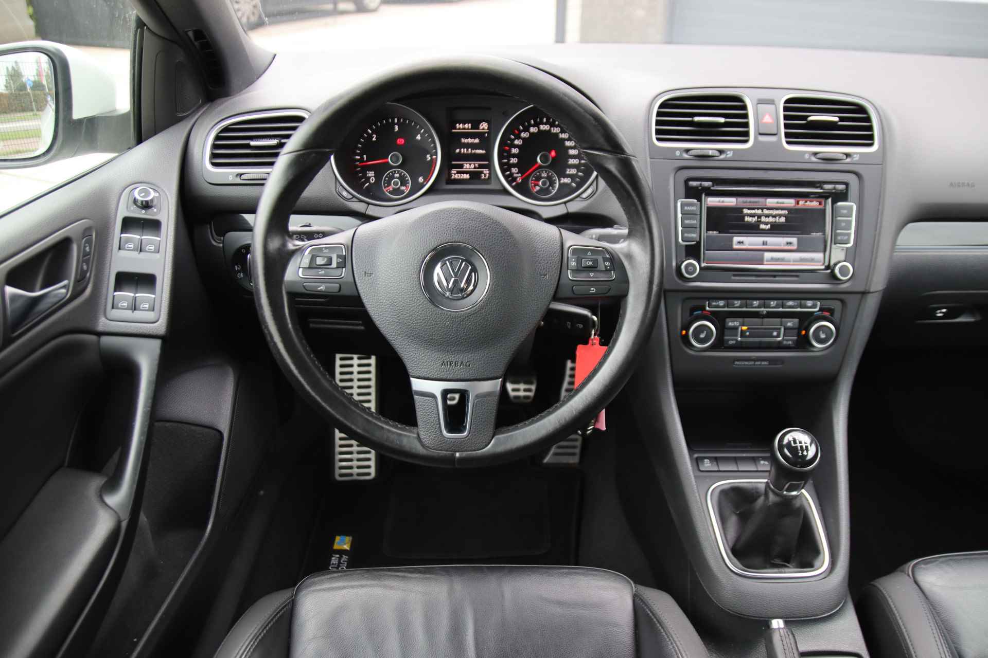 Volkswagen GOLF Cabriolet 2.0 TDI Highline Bluemotion Leder, 2x PDC, Stoel vw, Xenon, BOMVOL! WINTERSALE! - 15/48