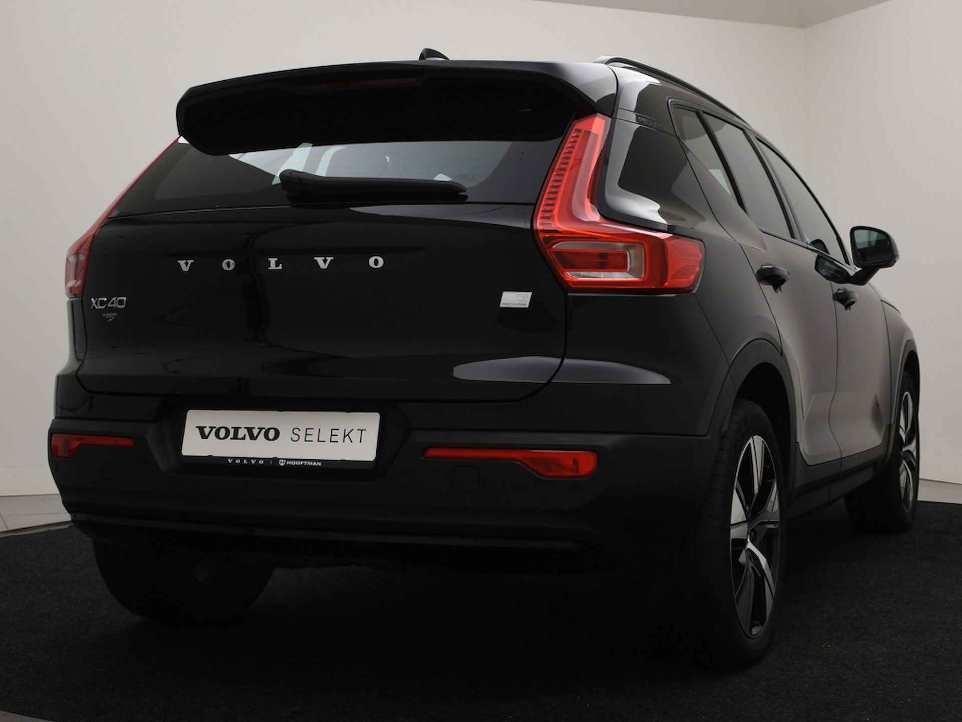 Volvo XC40 RECHARGE P8 LEDER STOELVERWARMING ACC BLIS KEYLESS - 4/35