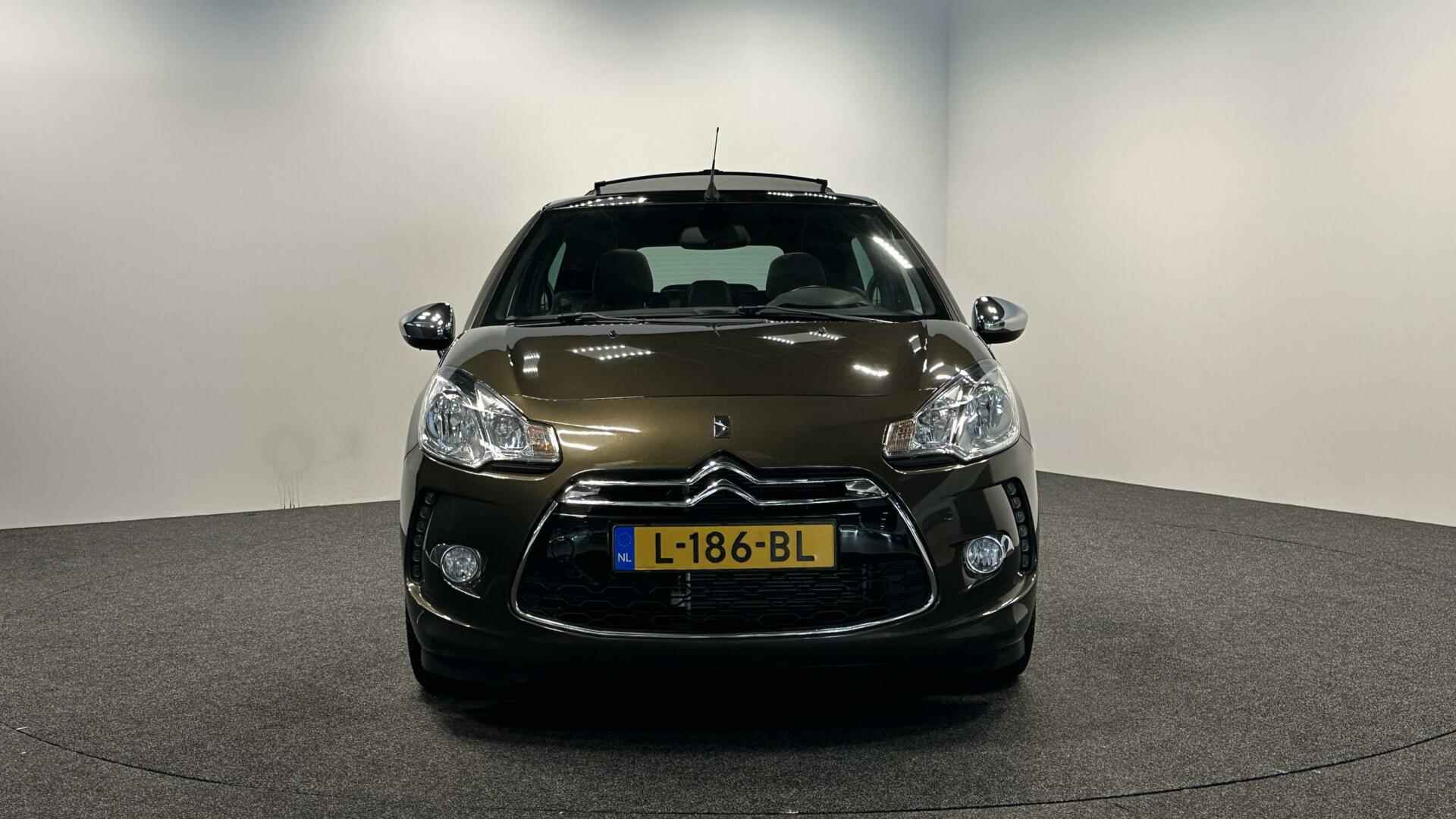 Citroen DS3 Cabrio 1.6 VTi So Chic CRUISE/NAVI/AIRCO - 6/25