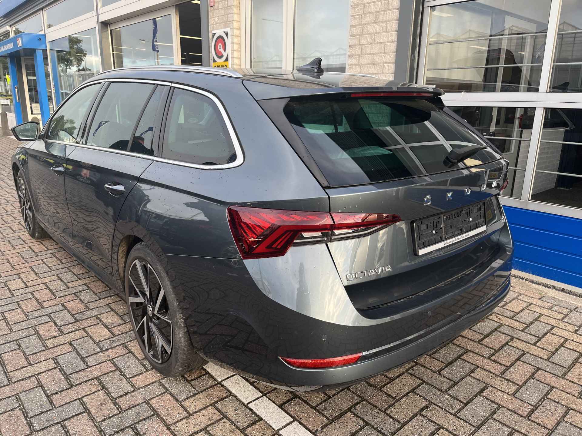 Škoda Octavia Combi 1.4 TSI iV PHEV Style / AUTOMAAT/ PARK. SENSOREN/ MATRIX/ MEMORY SEATS/ HEAD UP DISPLAY/ KEYLESS/ DODE HOEK/ STOELVERWARM. V EN A/ STUUR VERWARM./ APP CONNECT/ ADAPT. CRUISE/ NAVI/ CLIMA/ DAB/ 18" LMV/ - 3/29