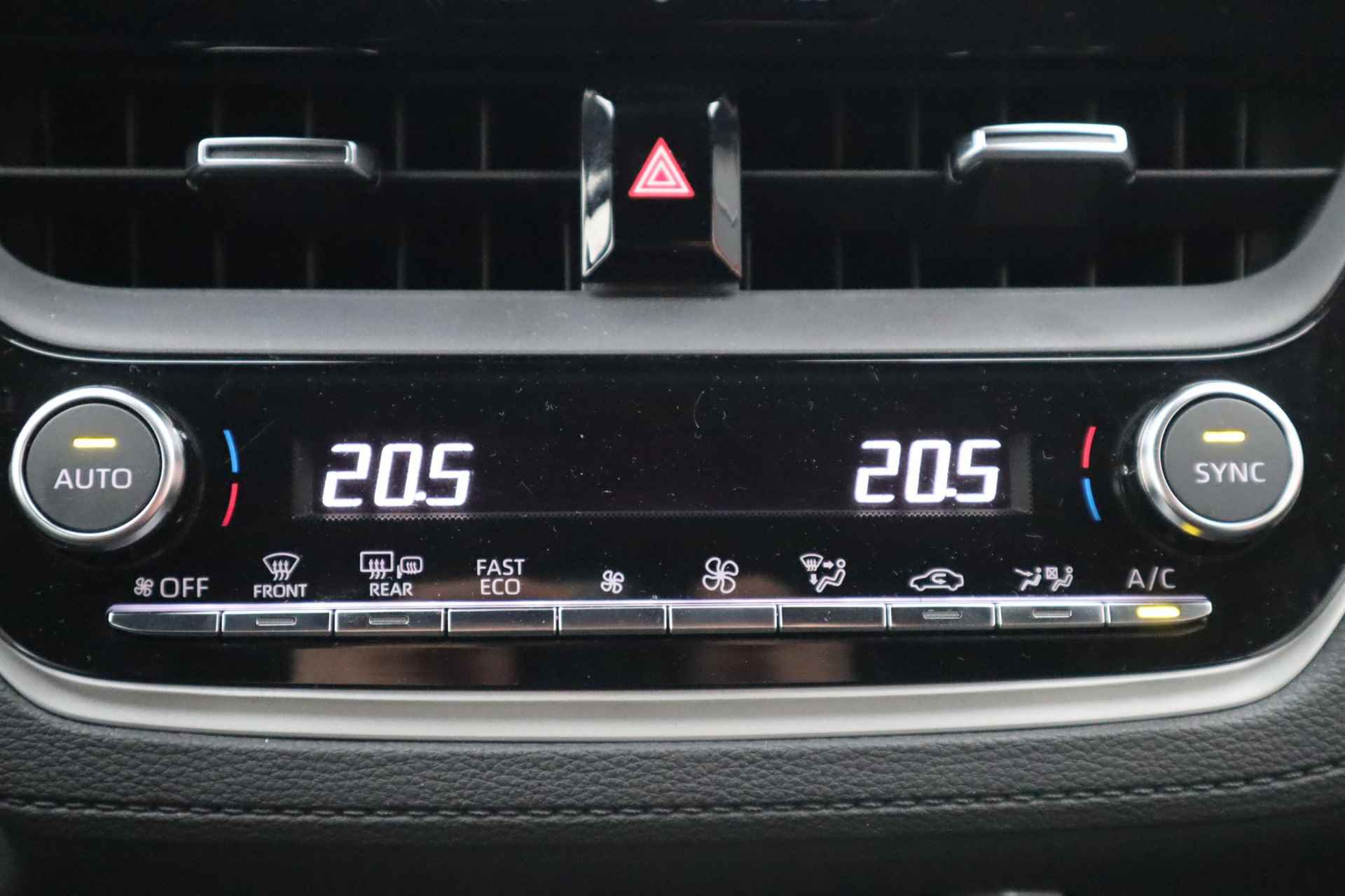 Toyota Corolla Cross Hybrid 200 Business Plus APPLE/ANDROID STOEL/STUURVERW. BLISS P-SENSOREN CAMERA DAB AD-CRUISE - 32/35