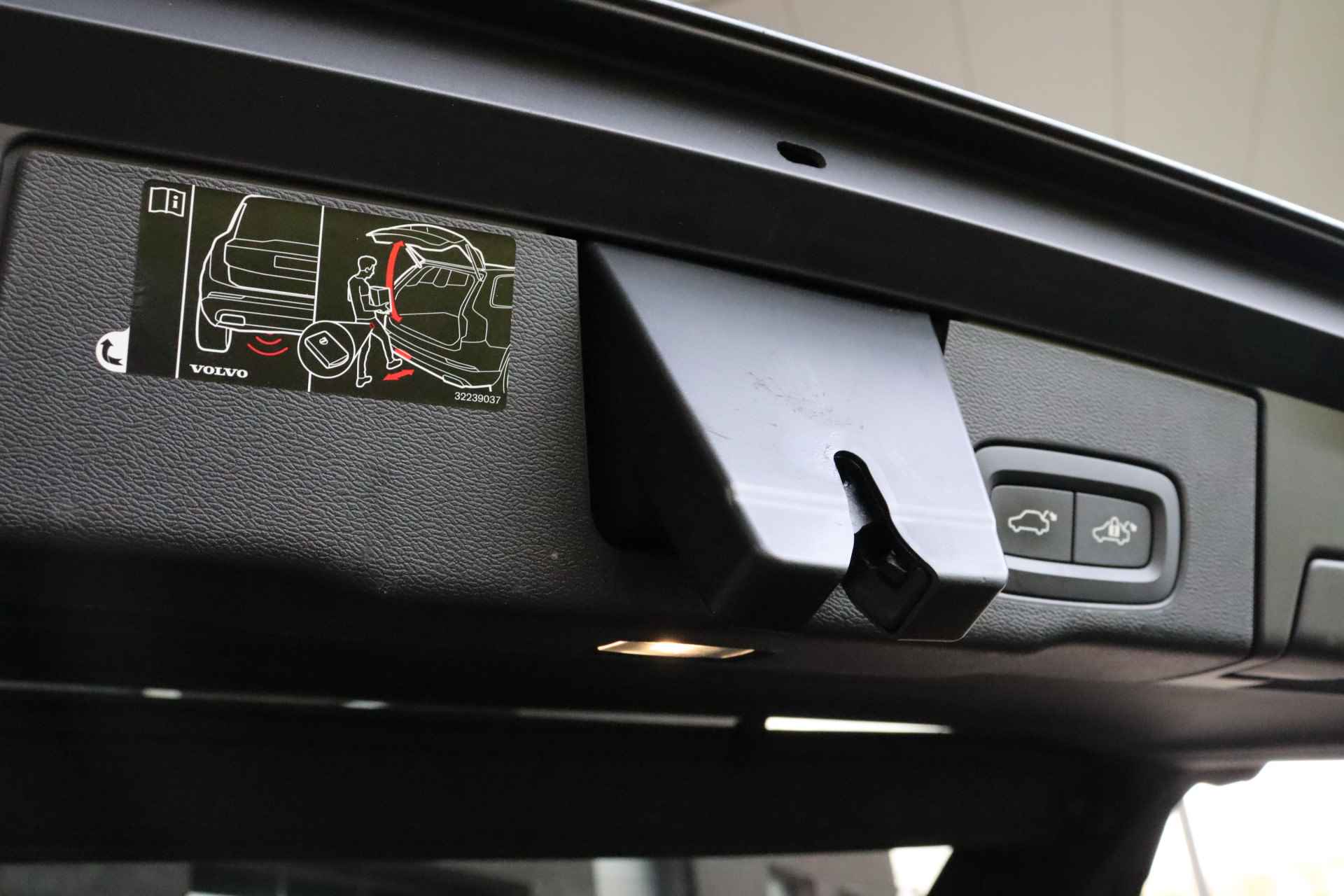 Volvo XC60 T6 AWD Recharge Inscription | Bowers & Wilkins | Luchtvering | Trekhaak | Stoelventilatie | Stoelmassage | Full LED Meesturende - 14/81