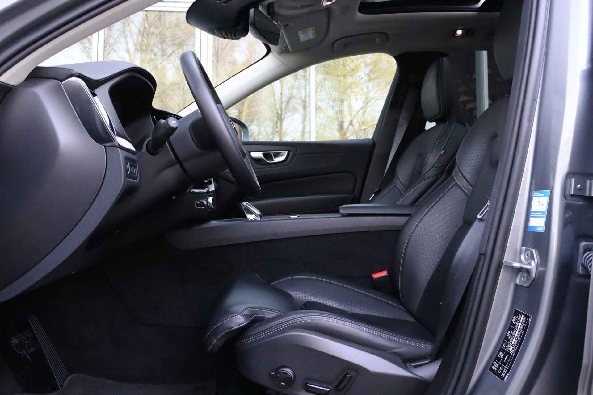 Volvo XC60 T6 AWD Recharge Inscription | Bowers & Wilkins | Luchtvering | Trekhaak | Stoelventilatie | Stoelmassage | Full LED Meesturende - 23/81