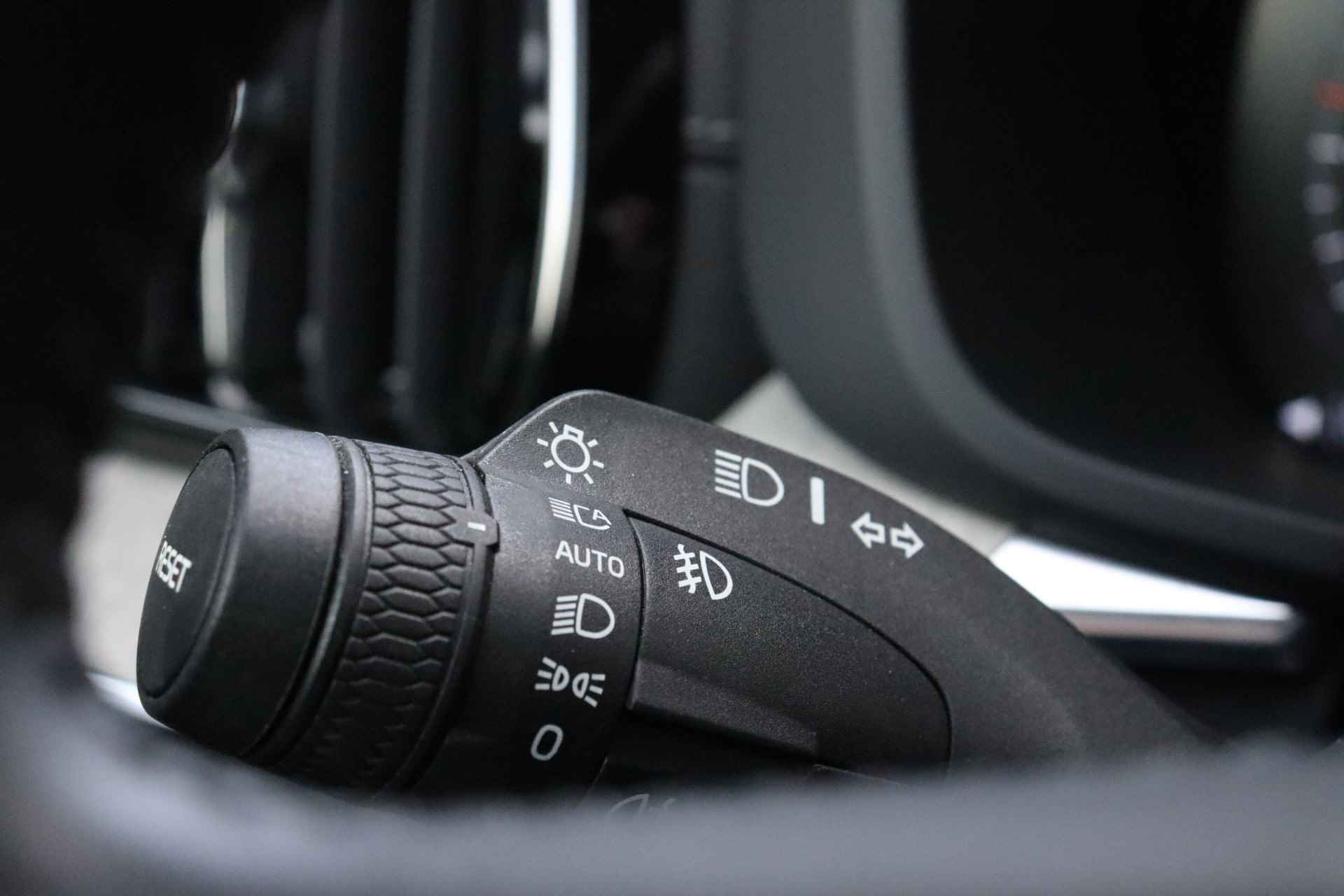 Volvo XC60 T6 AWD Recharge Inscription | Bowers & Wilkins | Luchtvering | Trekhaak | Stoelventilatie | Stoelmassage | Full LED Meesturende - 33/81