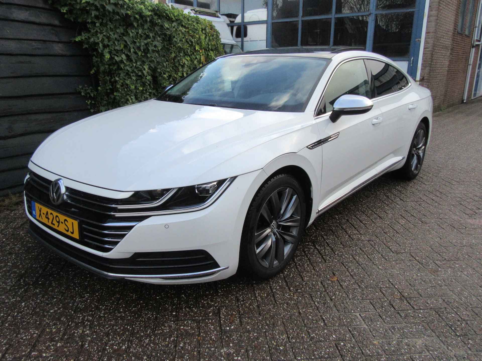 Volkswagen Arteon 1.5 TSI Elegance Bns - 25/31