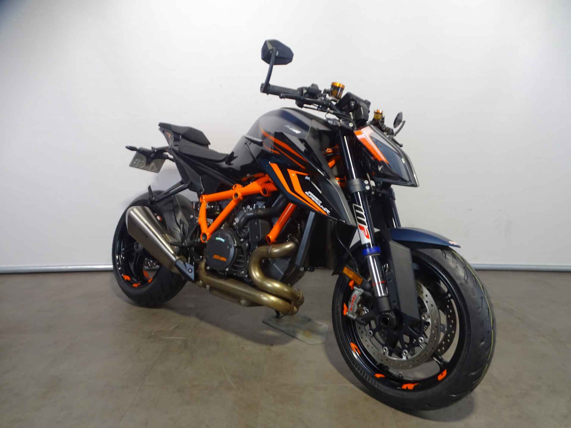 KTM 1290 SUPER DUKE R EVO - 8/9