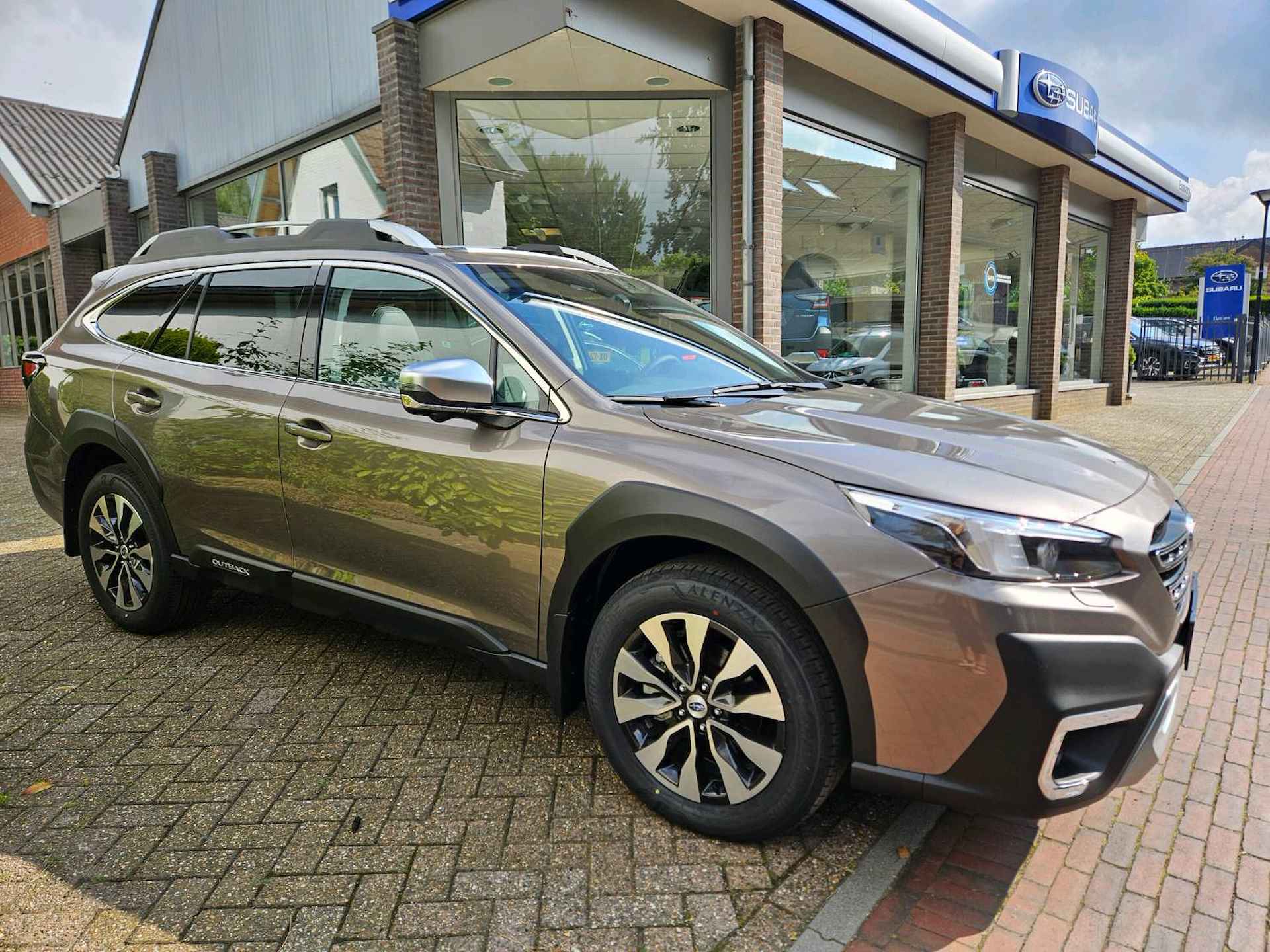 Subaru Outback 2.5i Premium - 5/24