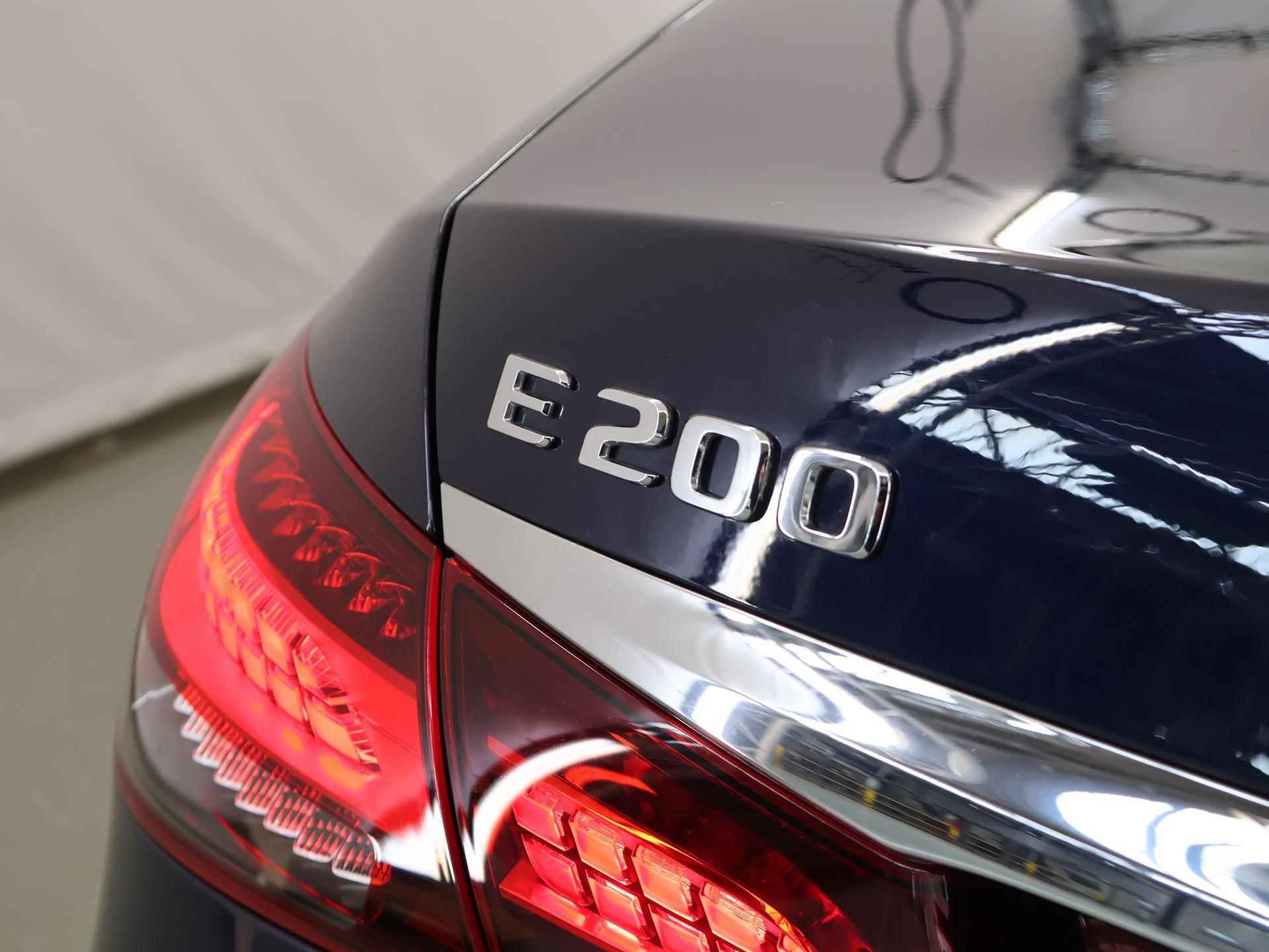 Mercedes-Benz E-klasse 200 Exclusive Line | Panoramadak | Nappa leder | Rij-assistentie[pakket | Luchtvering |Burmester | Multibeam Led | Head-up - 49/52