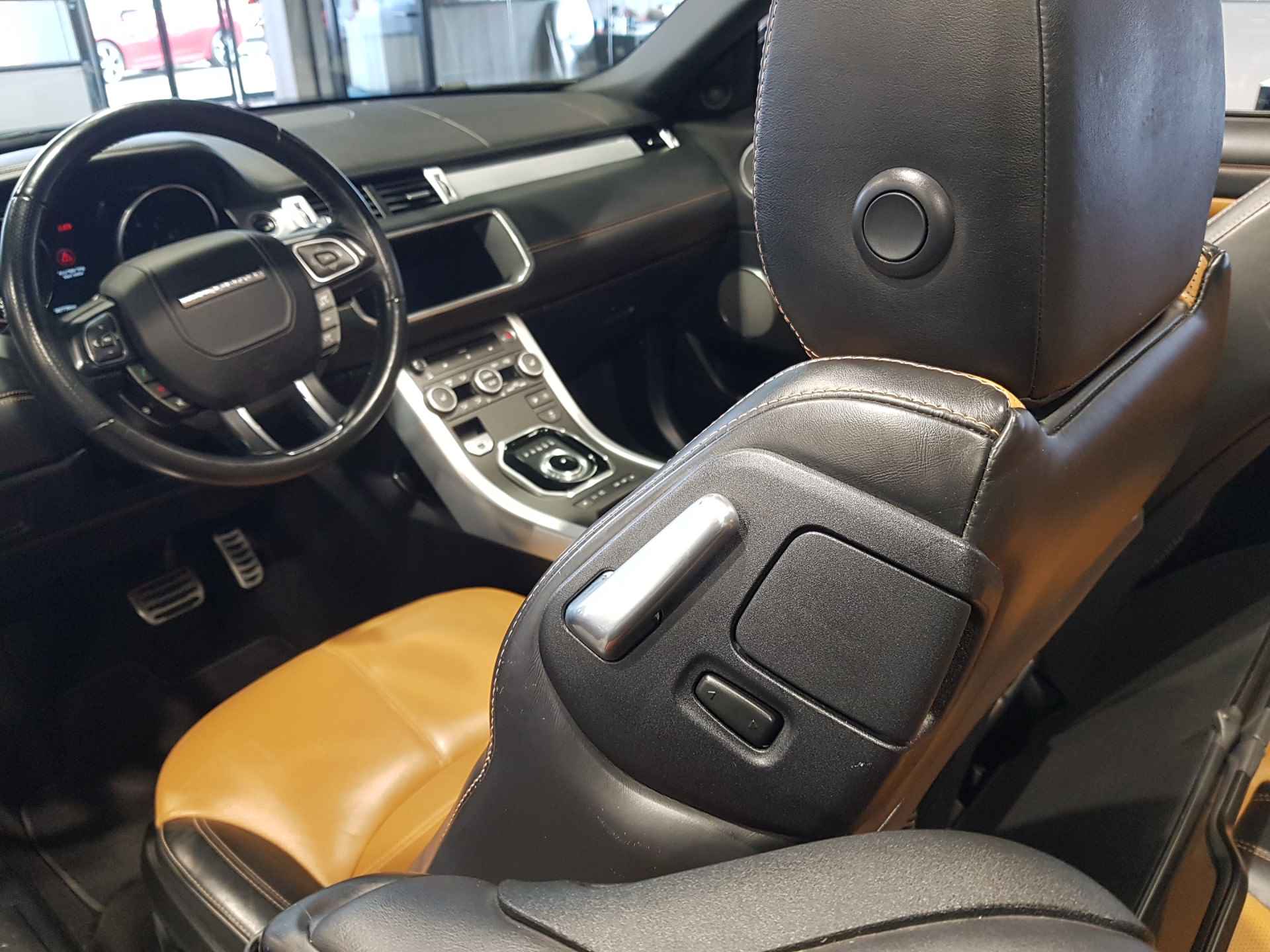 Land Rover Range Rover Evoque Convertible 2.0 Si4 SE Dynamic Volleder | Verw. stoelen/stuur | Navi | Cruise | etc.. - 43/59