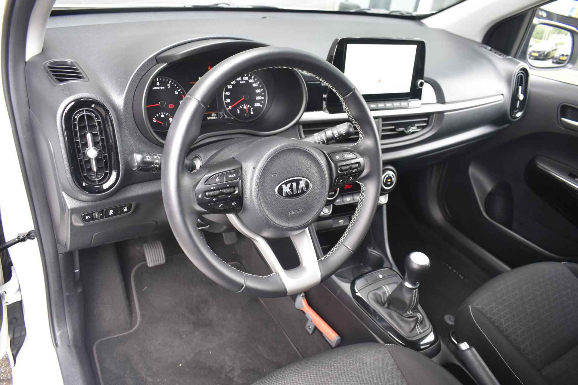 Kia Picanto 1.0 DPi DynamicPlusLine 5p / Navi / Camera / Keyless / All season banden - 3/36