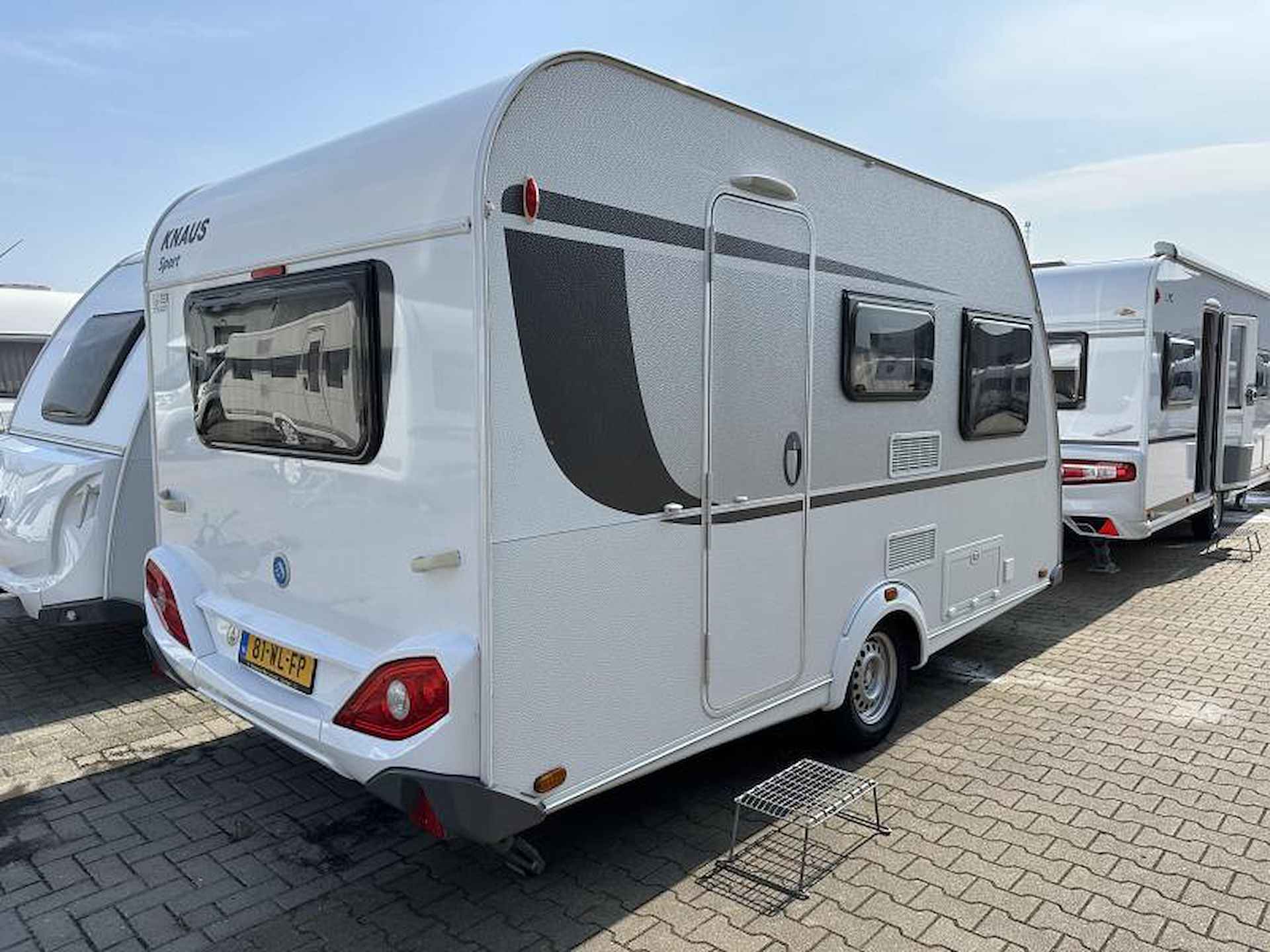 Knaus Sport 400 LK 2015 Voortent + Luifel - 3/13