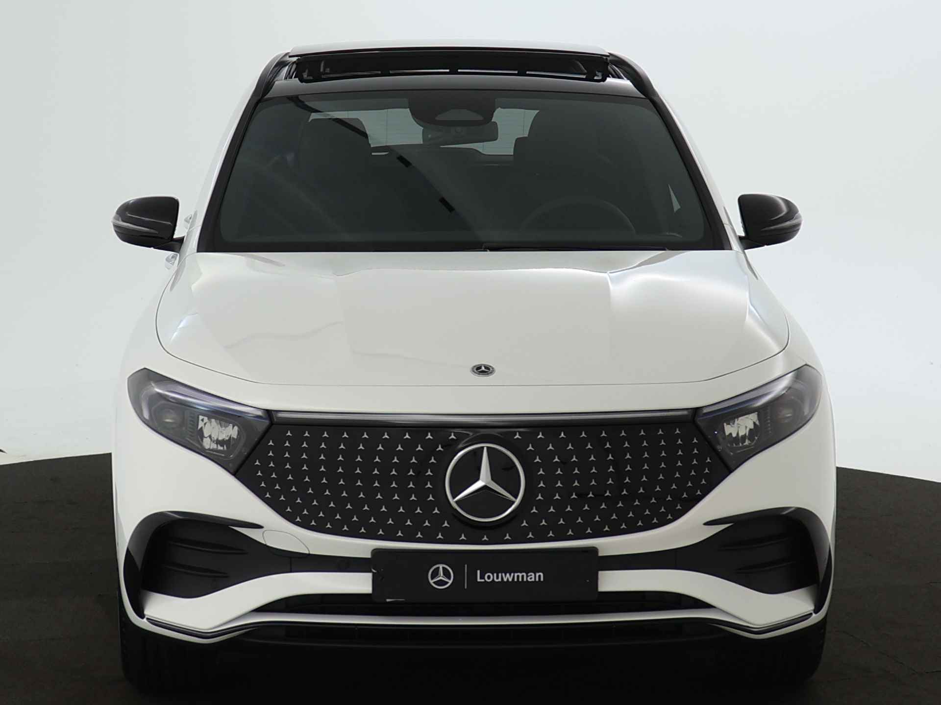 Mercedes-Benz EQA 250+ AMG Line LIMITED 71 kWh | Nightpakket | Parkeerpakket met achteruitrijcamera | KEYLESS-GO comfort pakket | Winter pakket | GUARD 360° Voertuigbescherming Plus | EASY PACK achterklep | - 30/38