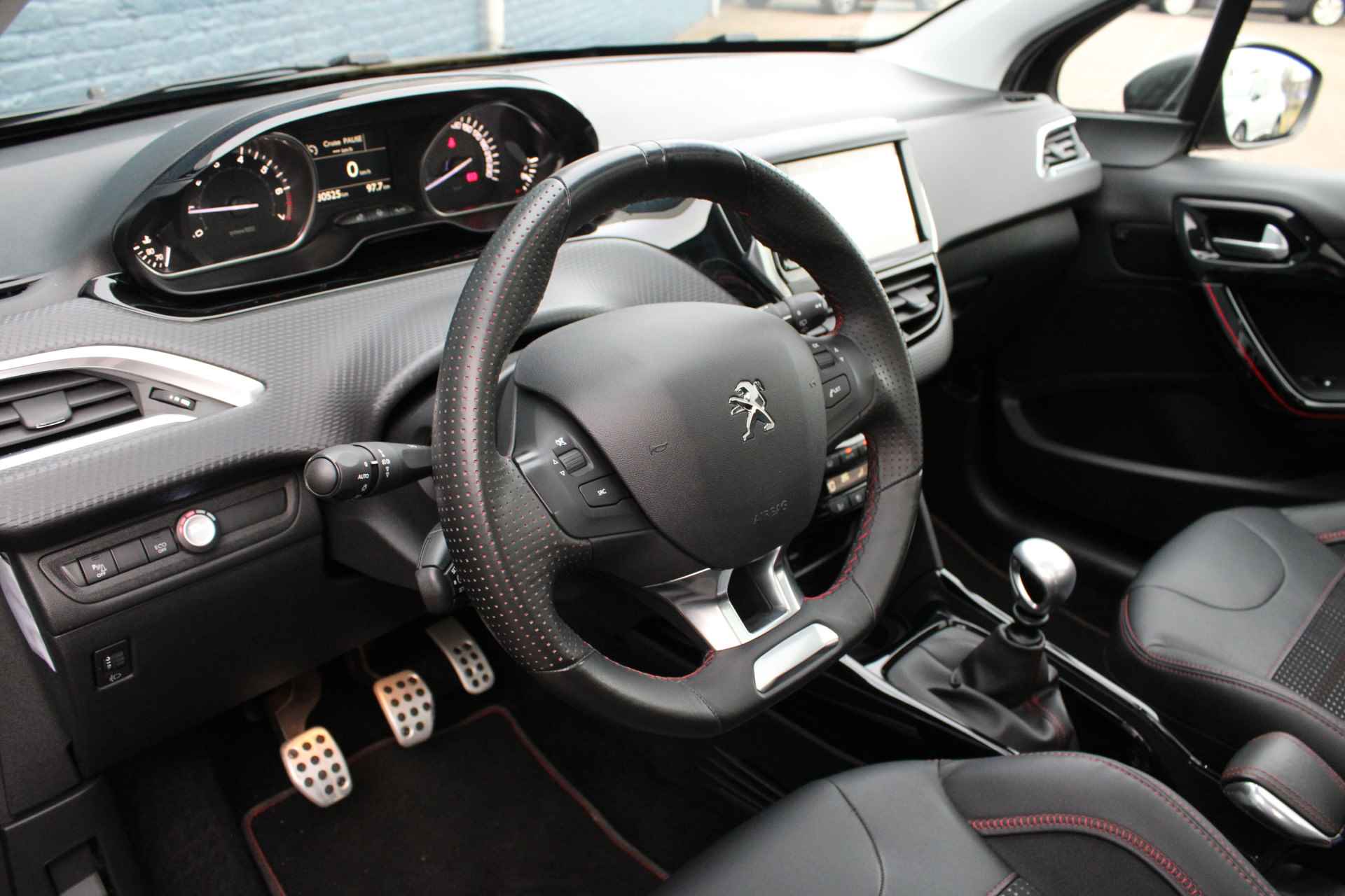 Peugeot 2008 SUV 1.2 PureTech 130pk GT-line | Navigatie | Panoramadak | JBL | LPG | Grip control | All season | - 25/39