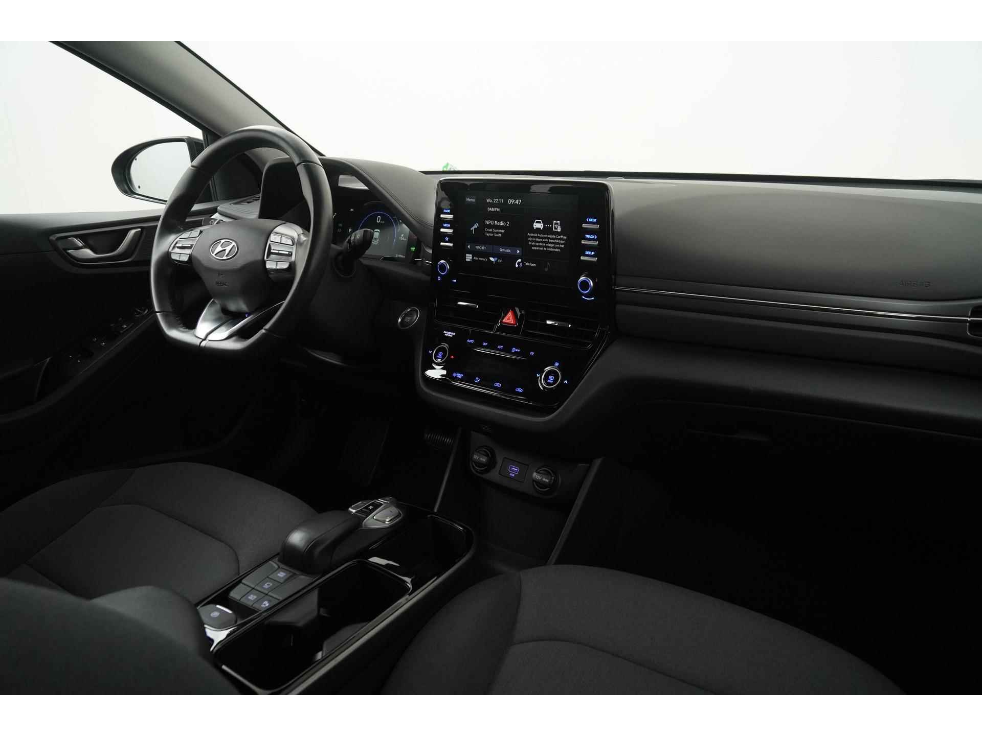 Hyundai IONIQ EV 38 kWh | 17.695 na subsidie | Apple Carplay | Zondag Open! - 2/43