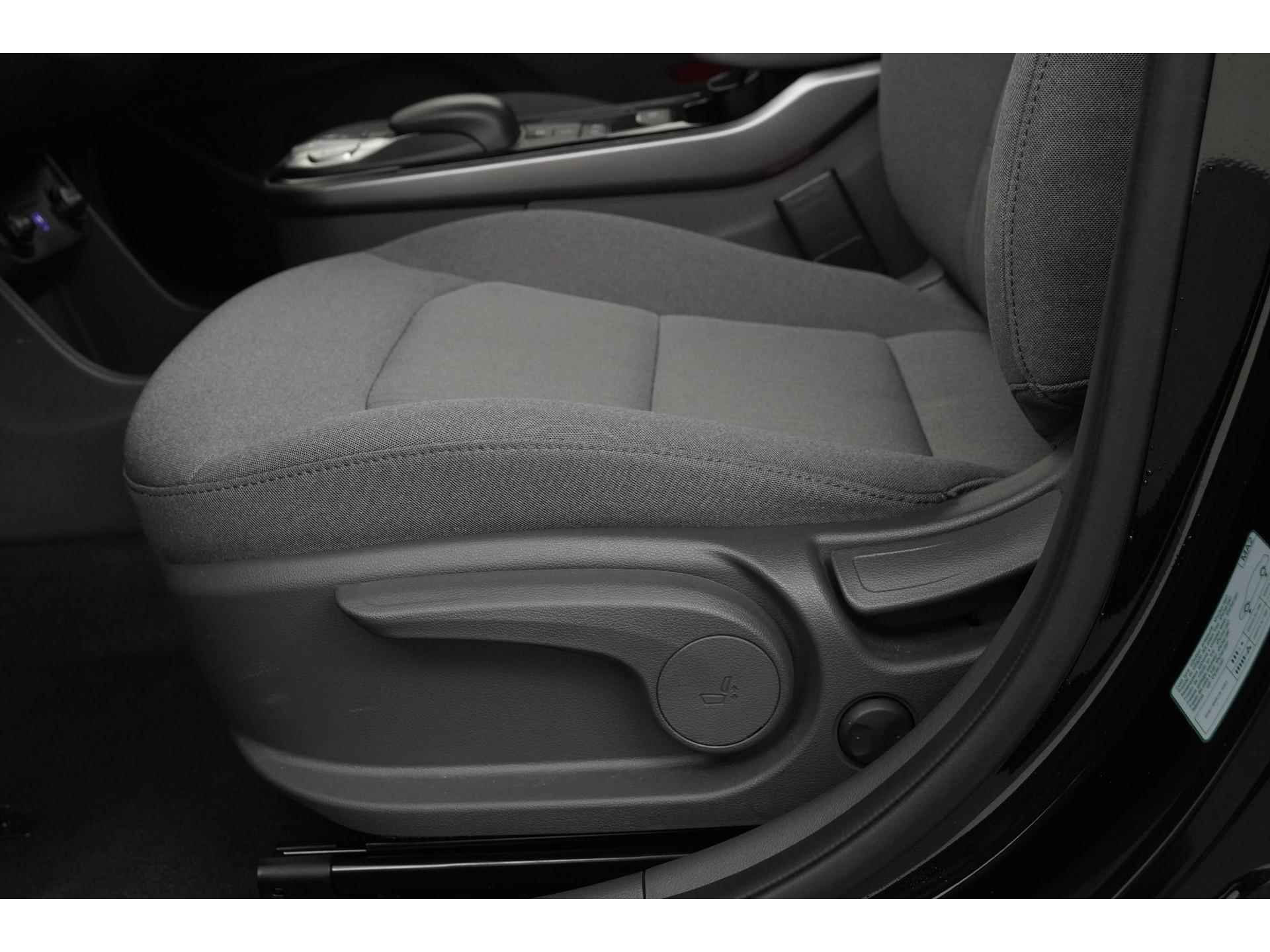 Hyundai IONIQ EV 38 kWh | 17.695 na subsidie | Apple Carplay | Zondag Open! - 30/43