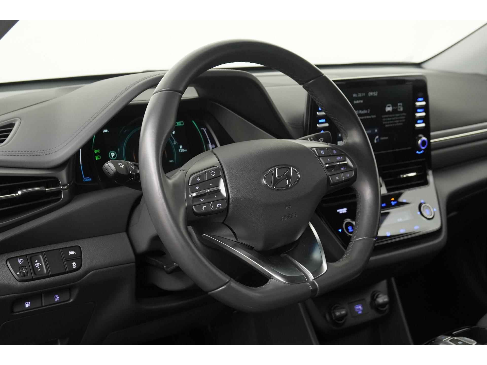 Hyundai IONIQ EV 38 kWh | 17.695 na subsidie | Apple Carplay | Zondag Open! - 36/43