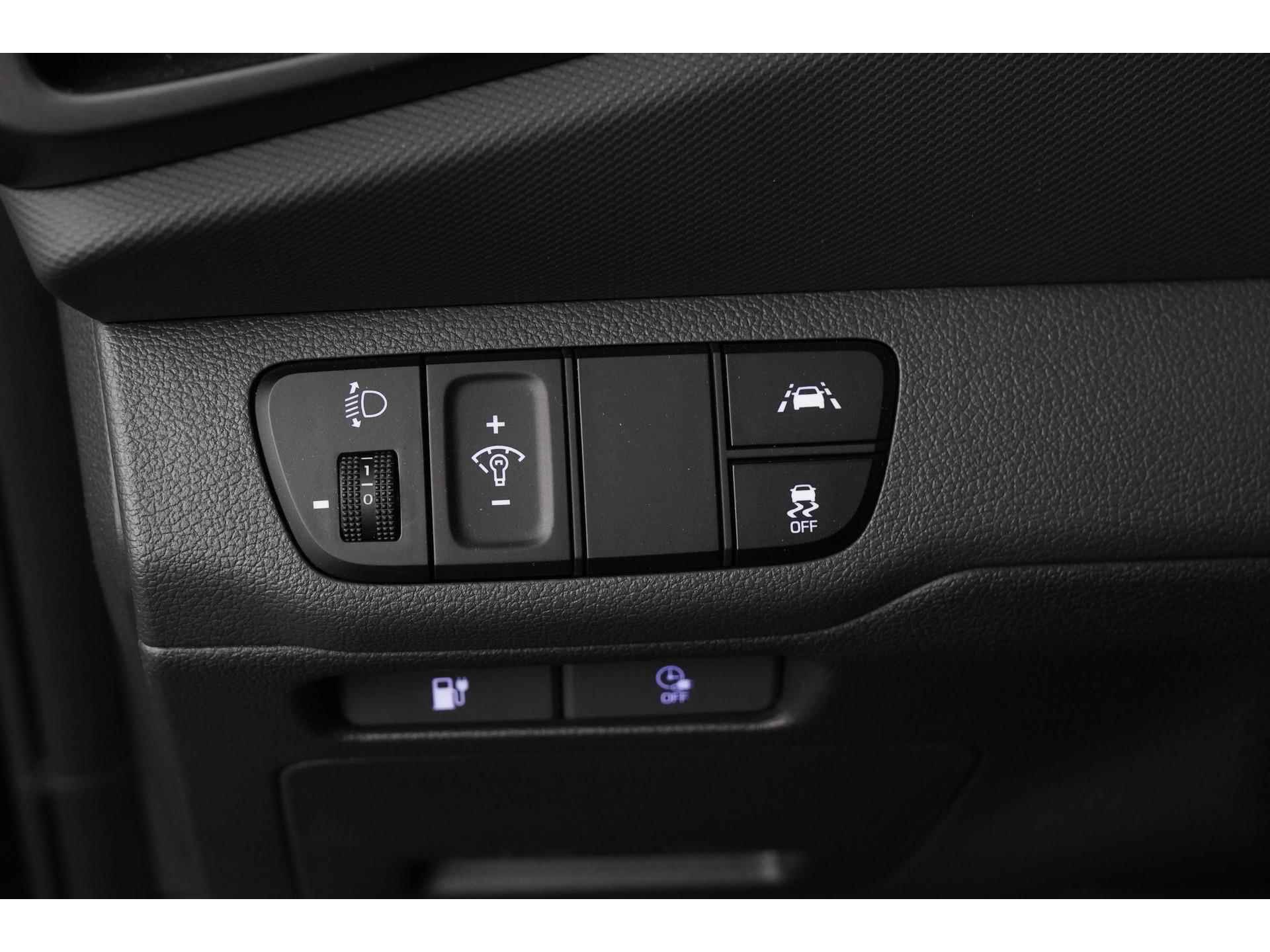 Hyundai IONIQ EV 38 kWh | 17.695 na subsidie | Apple Carplay | Zondag Open! - 38/43