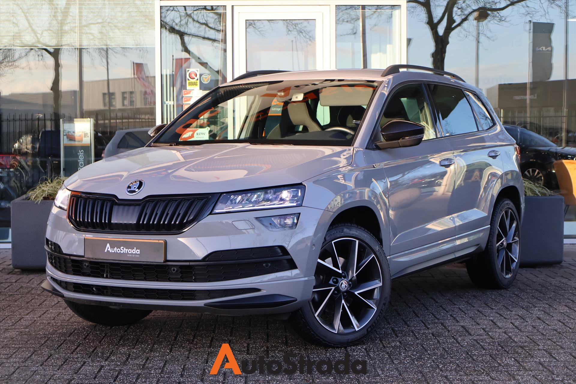 Skoda Karoq 1.5 SportLine TSI ACT Greentech 150pk | Keyless | Virtual | Carplay | Camera | Navi | Climate