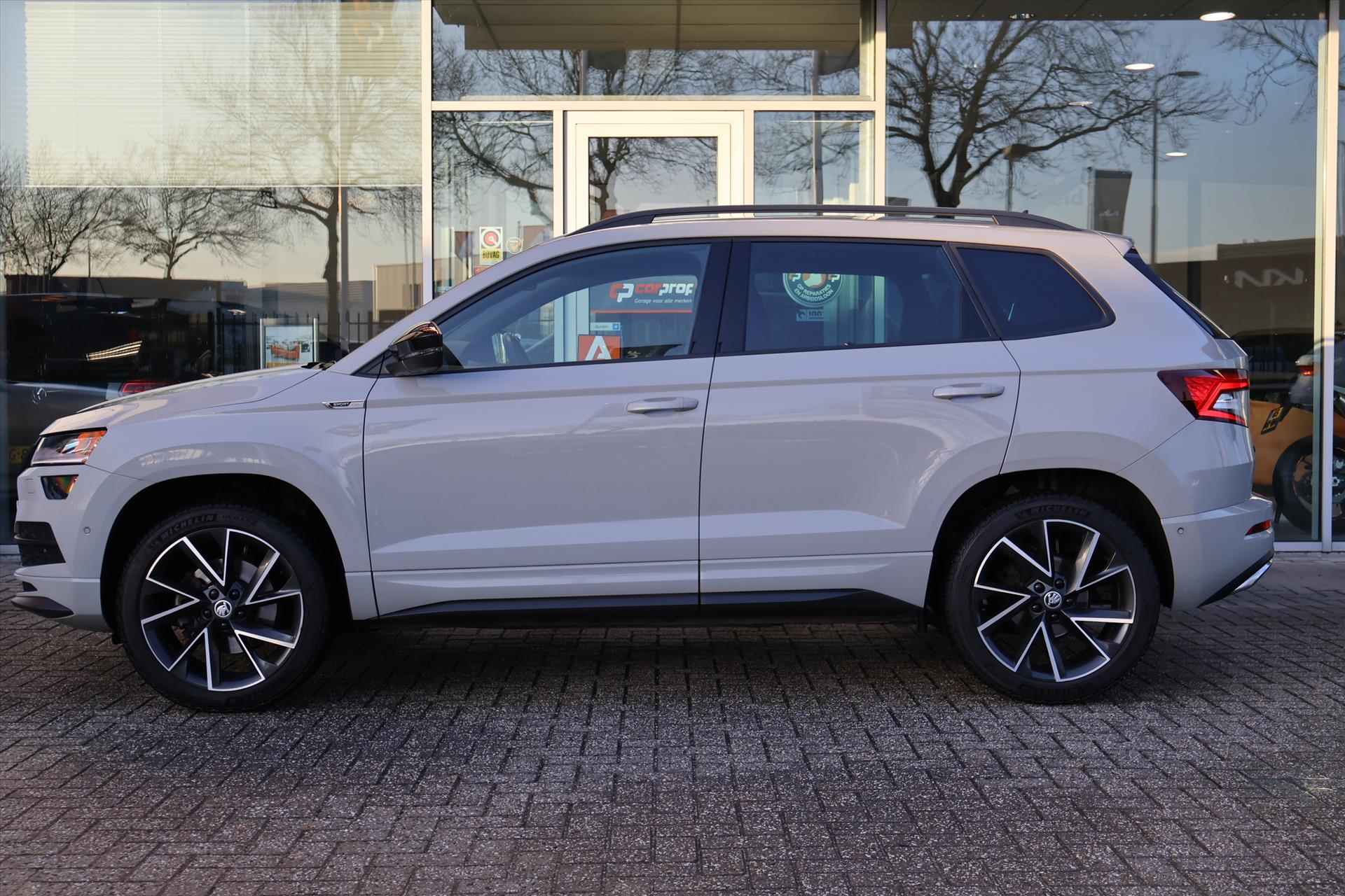 Skoda Karoq 1.5 SportLine TSI ACT Greentech 150pk | Keyless | Virtual | Carplay | Camera | Navi | Climate - 38/49