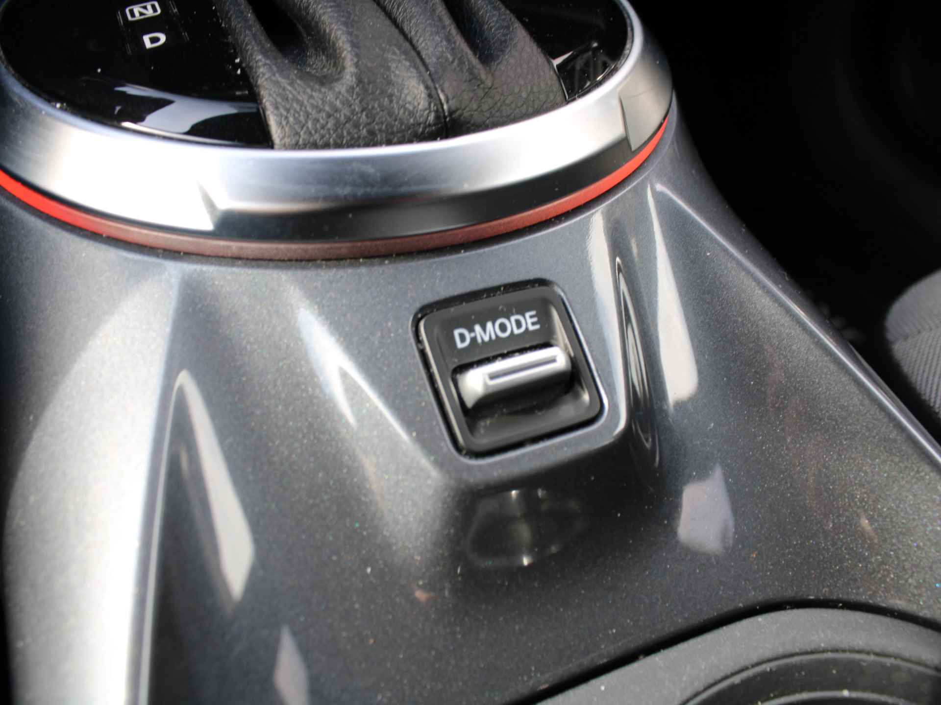 Nissan Juke 1.0 DIG-T 117PK N-Connecta DCT Automaat Navigatie, Voorruit-Stoelverwarming, All-Season banden, Lichtmetalen velgen, Trekhaak - 28/50