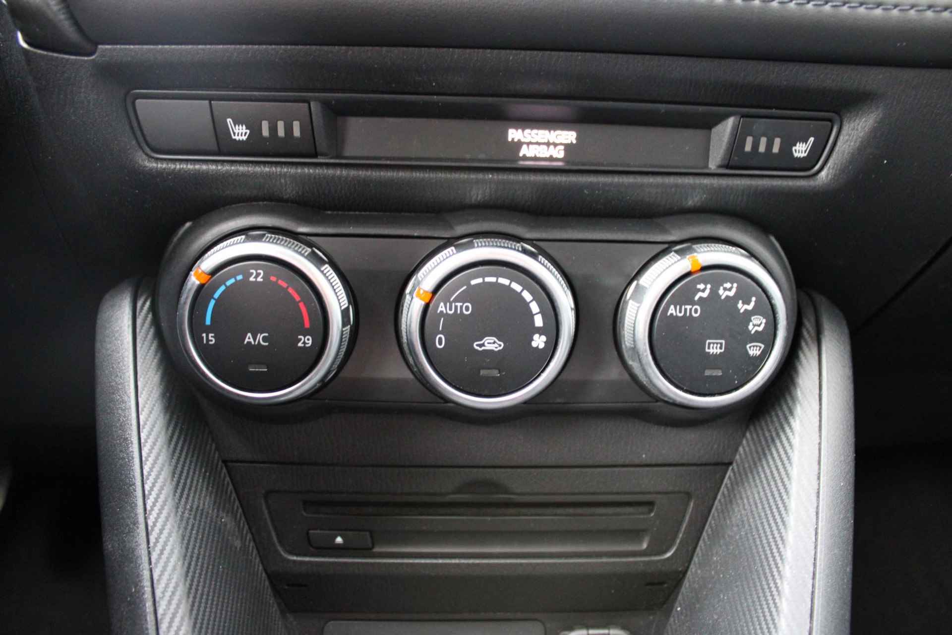 Mazda CX-3 2.0 SkyActiv-G 120 Dynamic Navigatie * Parkeersensoren * Licht metalen velgen * stoelverwarming * automatische airconditionering. - 20/27