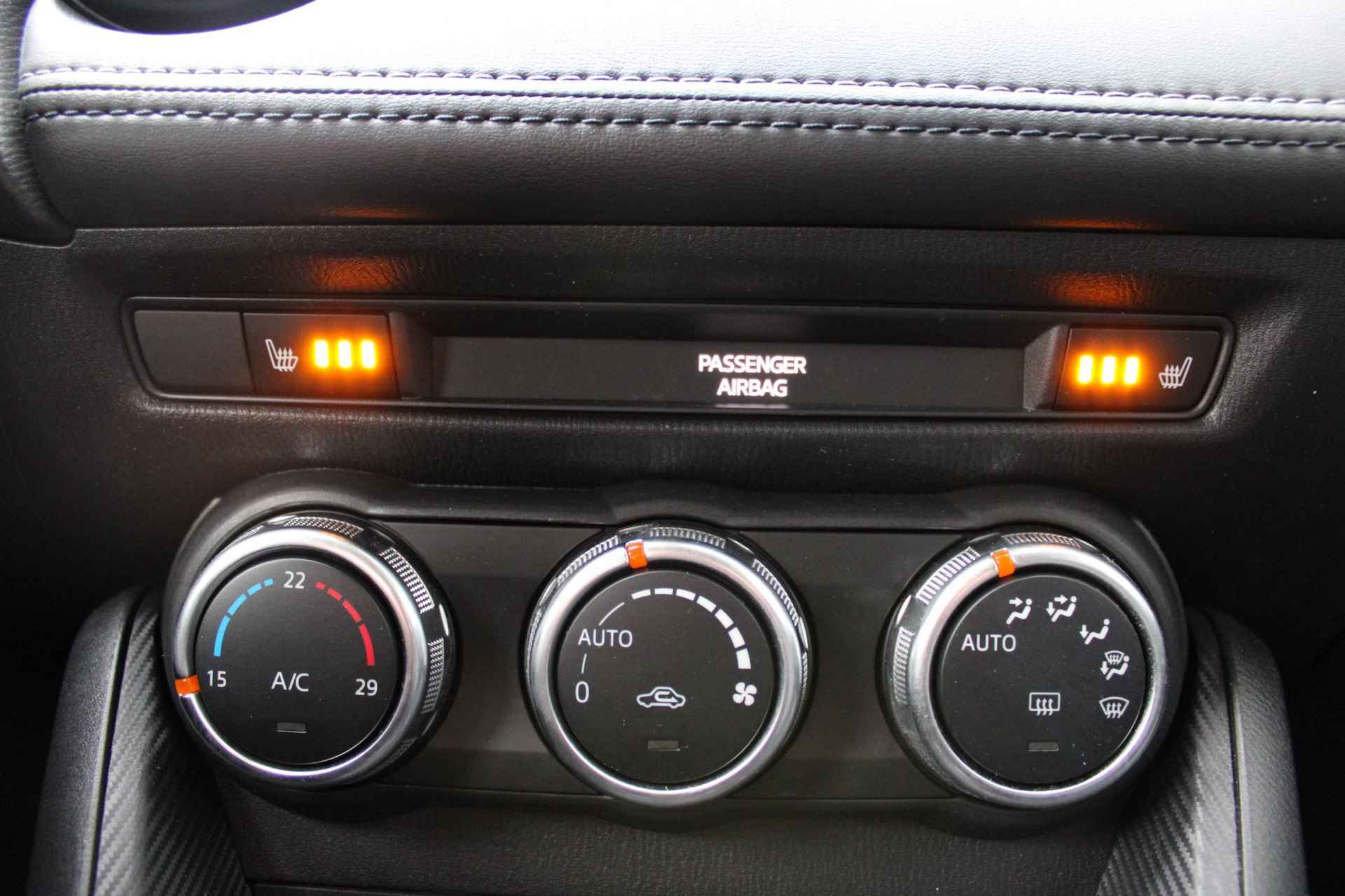 Mazda CX-3 2.0 SkyActiv-G 120 Dynamic Navigatie * Parkeersensoren * Licht metalen velgen * stoelverwarming * automatische airconditionering. - 21/27