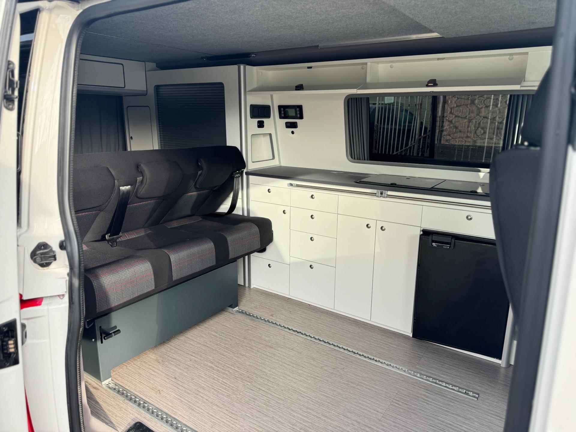 Volkswagen TRANSPORTER Camper|2018|1e eigenaar|Goed onderhouden|Volledig ingebouwd|2 bedden|Nieuwe APK|Unieke uitvoering - 14/92