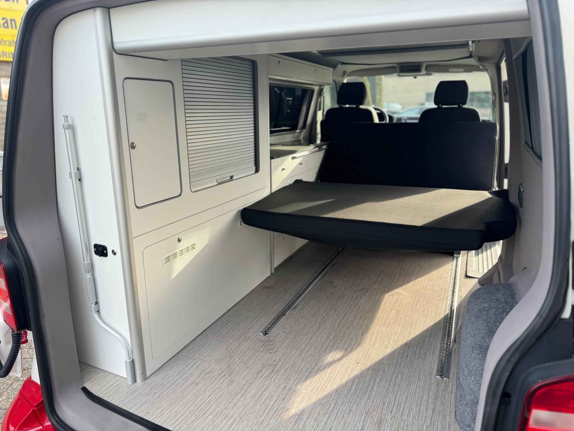 Volkswagen TRANSPORTER Camper|2018|1e eigenaar|Goed onderhouden|Volledig ingebouwd|2 bedden|Nieuwe APK|Unieke uitvoering - 44/92