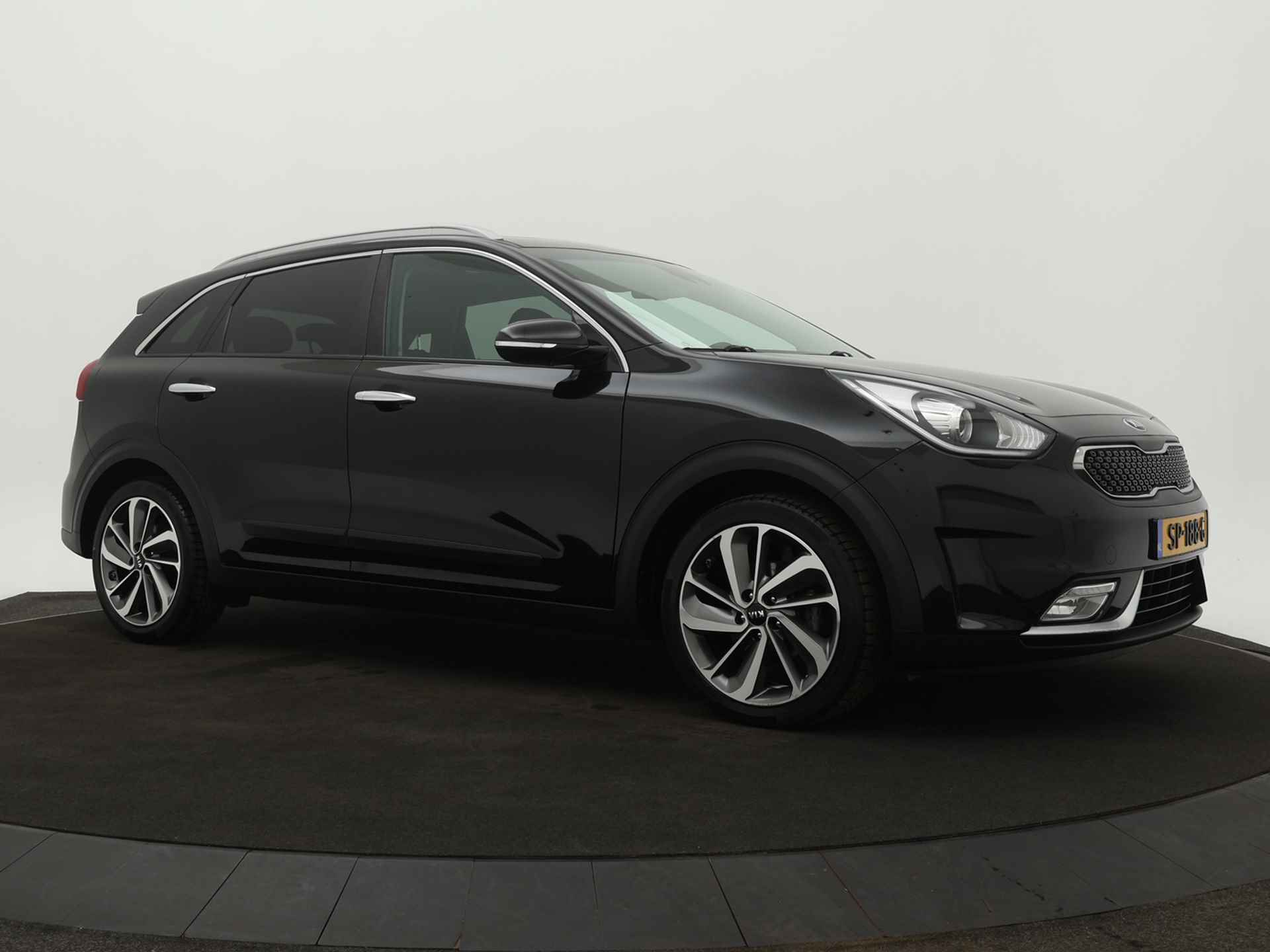 Kia Niro 1.6 GDi Hybrid Design Edition - Navigatie - Open dak - Stoelverwarming - 18" Lichtmetalen velgen - Fabrieksgarantie tot 05-2025 - 10/50