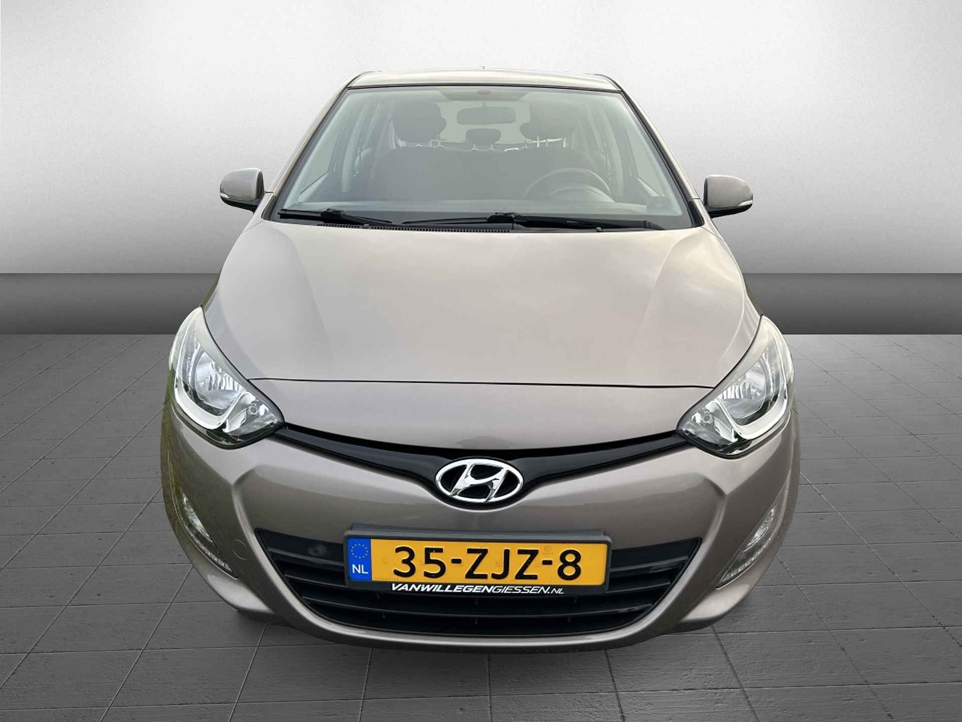 Hyundai i20 1.2i i-Motion, Rijklaar-Prijs - 7/36