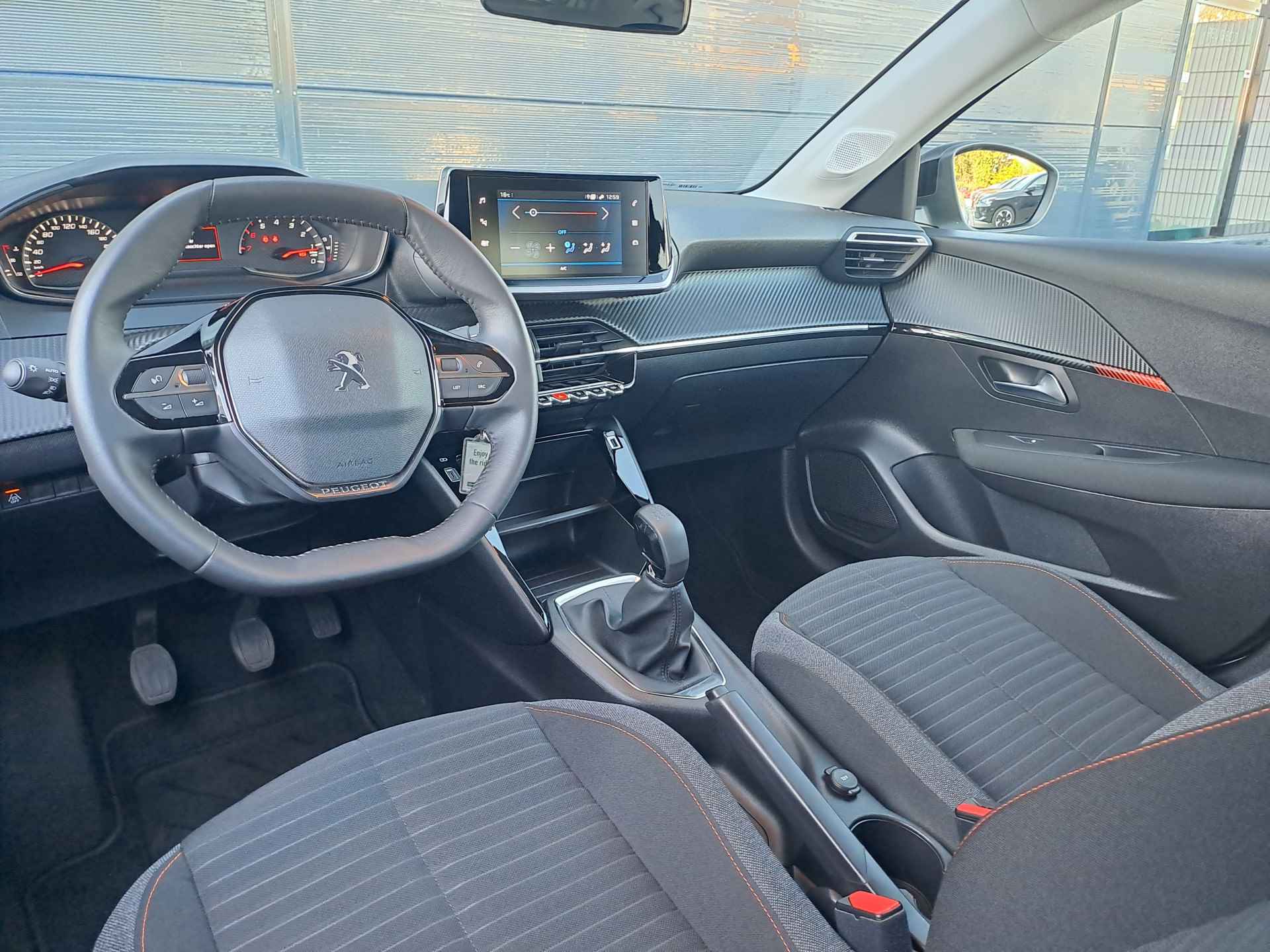 Peugeot 208 1.2 PureTech Active Pack | Navigatie | Lichtmetalen wielen - 17/45