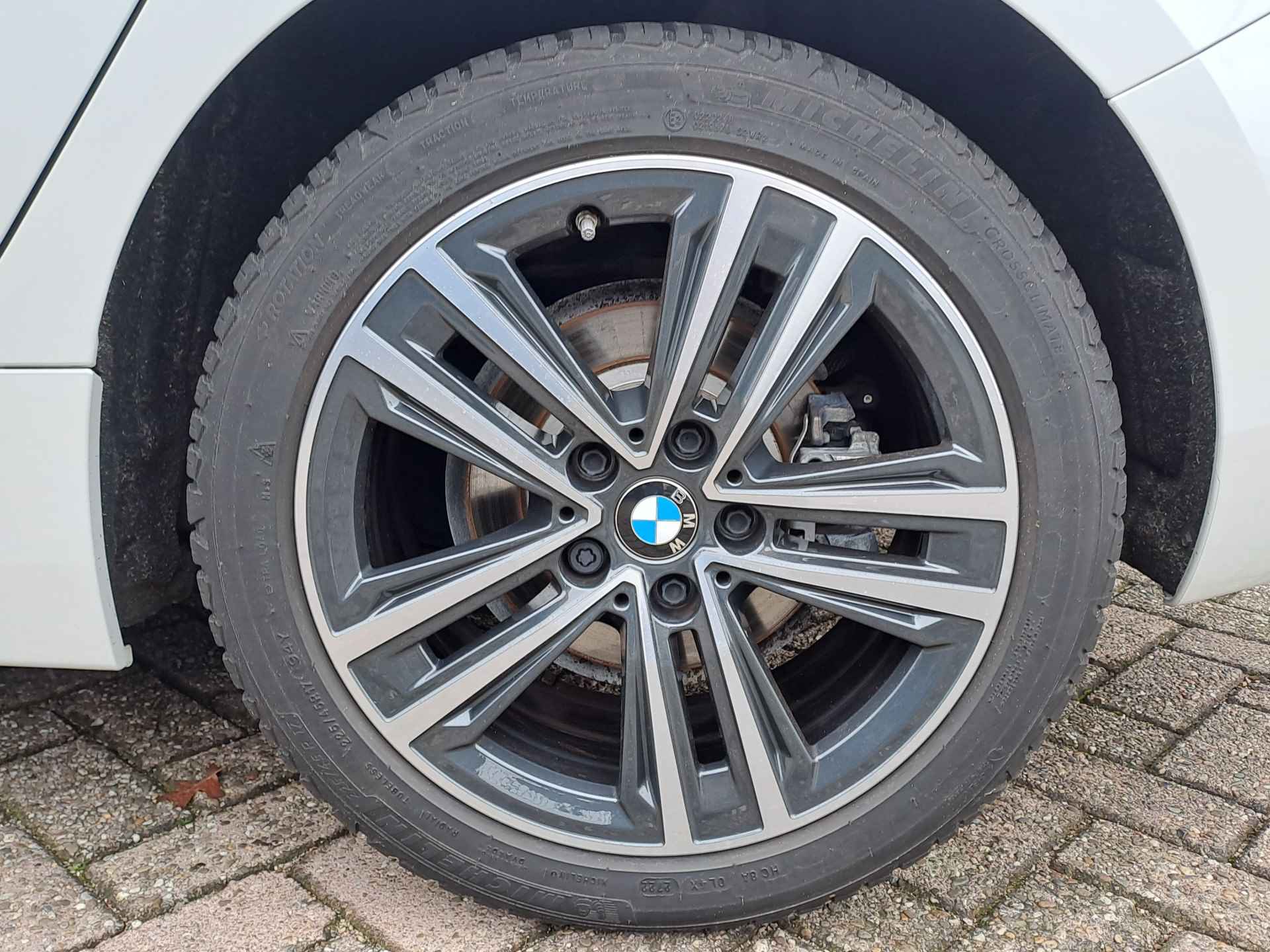 BMW 1-serie 118i Business Edition AUTOMAAT SportLine | Navigatie | Climate | Cruise | Digitaal cockpit | Live Cockpit Pro | Sensoren - 9/43