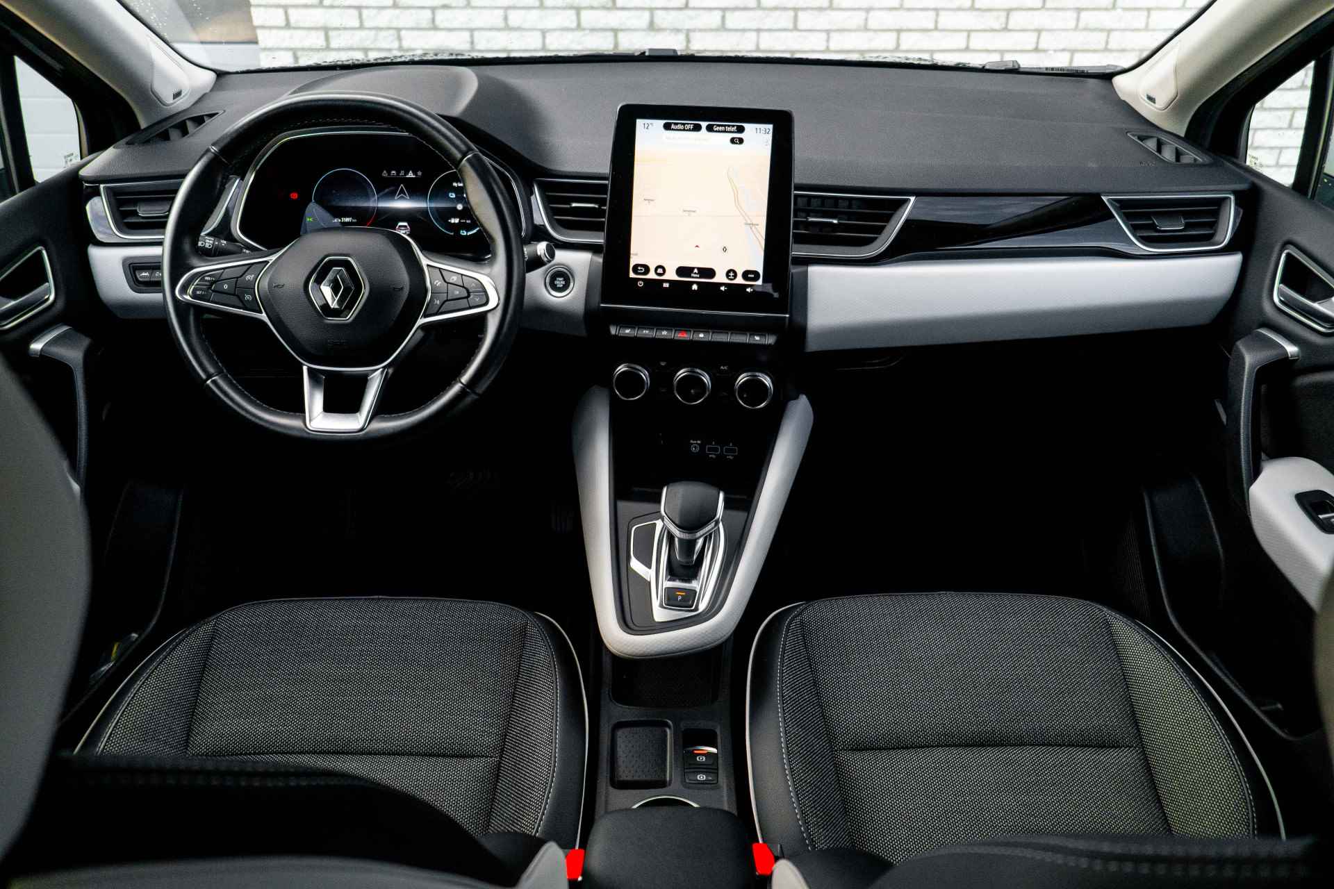 Renault Captur 1.6 E-Tech Plug-in Hybrid 160 PK Edition One | Stoelverwarming voor | Groot scherm | incl. Bovag rijklaarpakket met 12 maanden garantie - 10/65