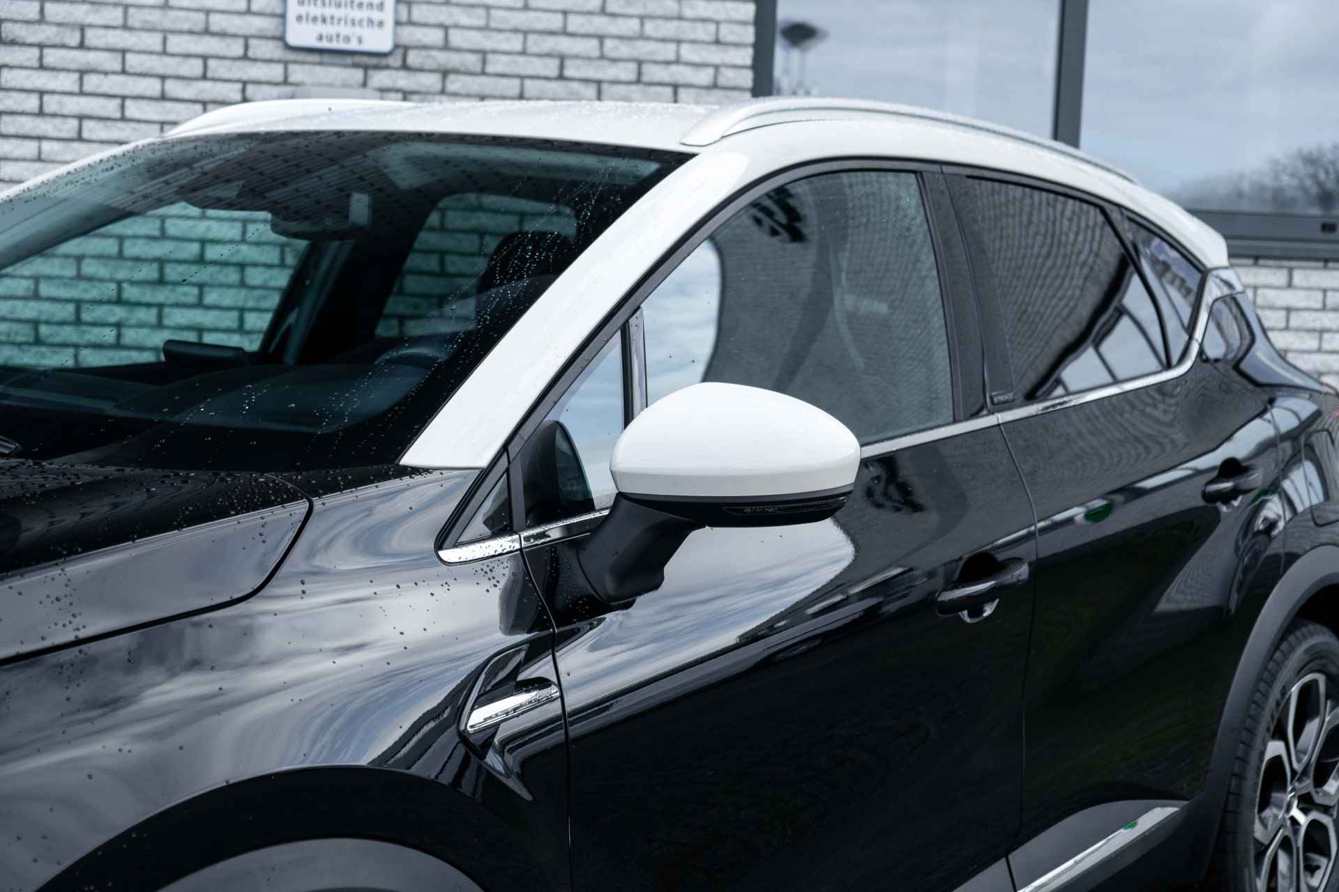 Renault Captur 1.6 E-Tech Plug-in Hybrid 160 PK Edition One | Stoelverwarming voor | Groot scherm | incl. Bovag rijklaarpakket met 12 maanden garantie - 24/65