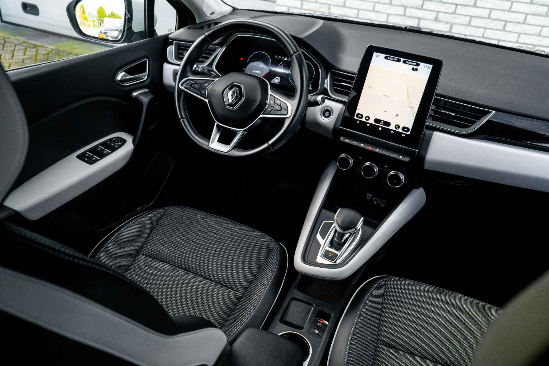Renault Captur 1.6 E-Tech Plug-in Hybrid 160 PK Edition One | Stoelverwarming voor | Groot scherm | incl. Bovag rijklaarpakket met 12 maanden garantie - 44/65