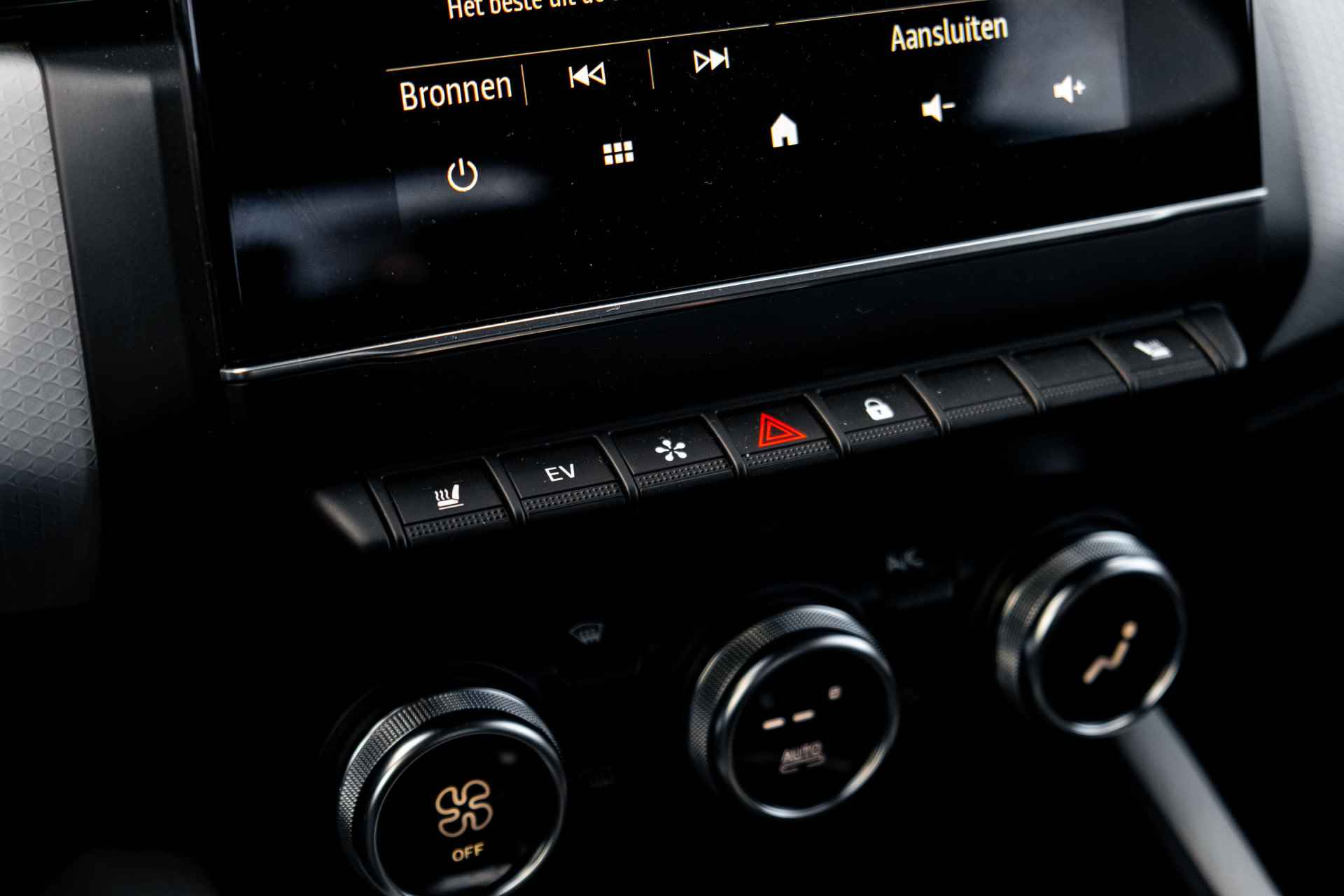Renault Captur 1.6 E-Tech Plug-in Hybrid 160 PK Edition One | Stoelverwarming voor | Groot scherm | incl. Bovag rijklaarpakket met 12 maanden garantie - 51/65