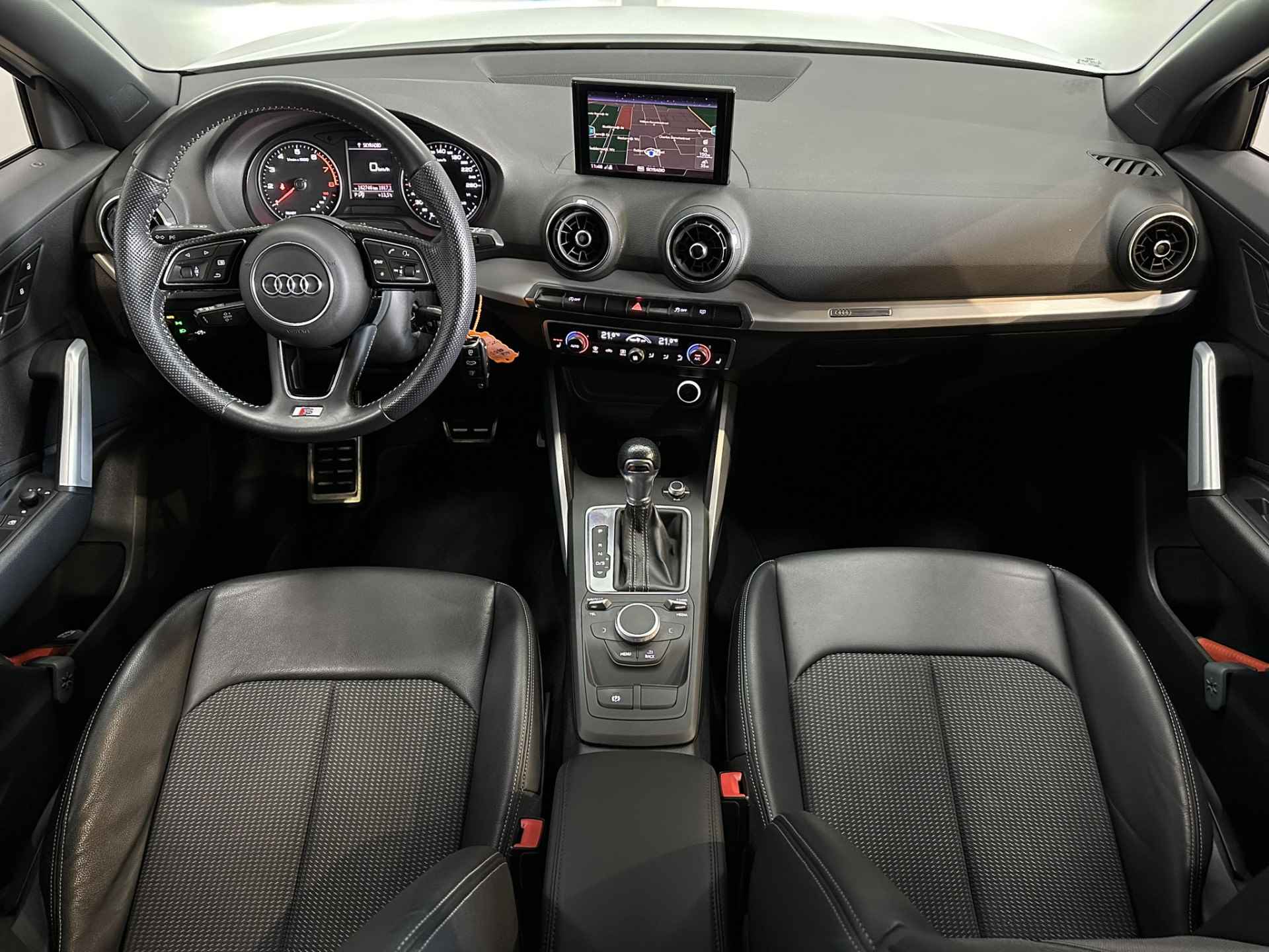 Audi Q2 35 TFSI 150 PK CoD Sport Edition S Line | LED | Half Leer | Navigatie | Cruise Control | Stoelvervarming | Isofix | NAP | - 29/37