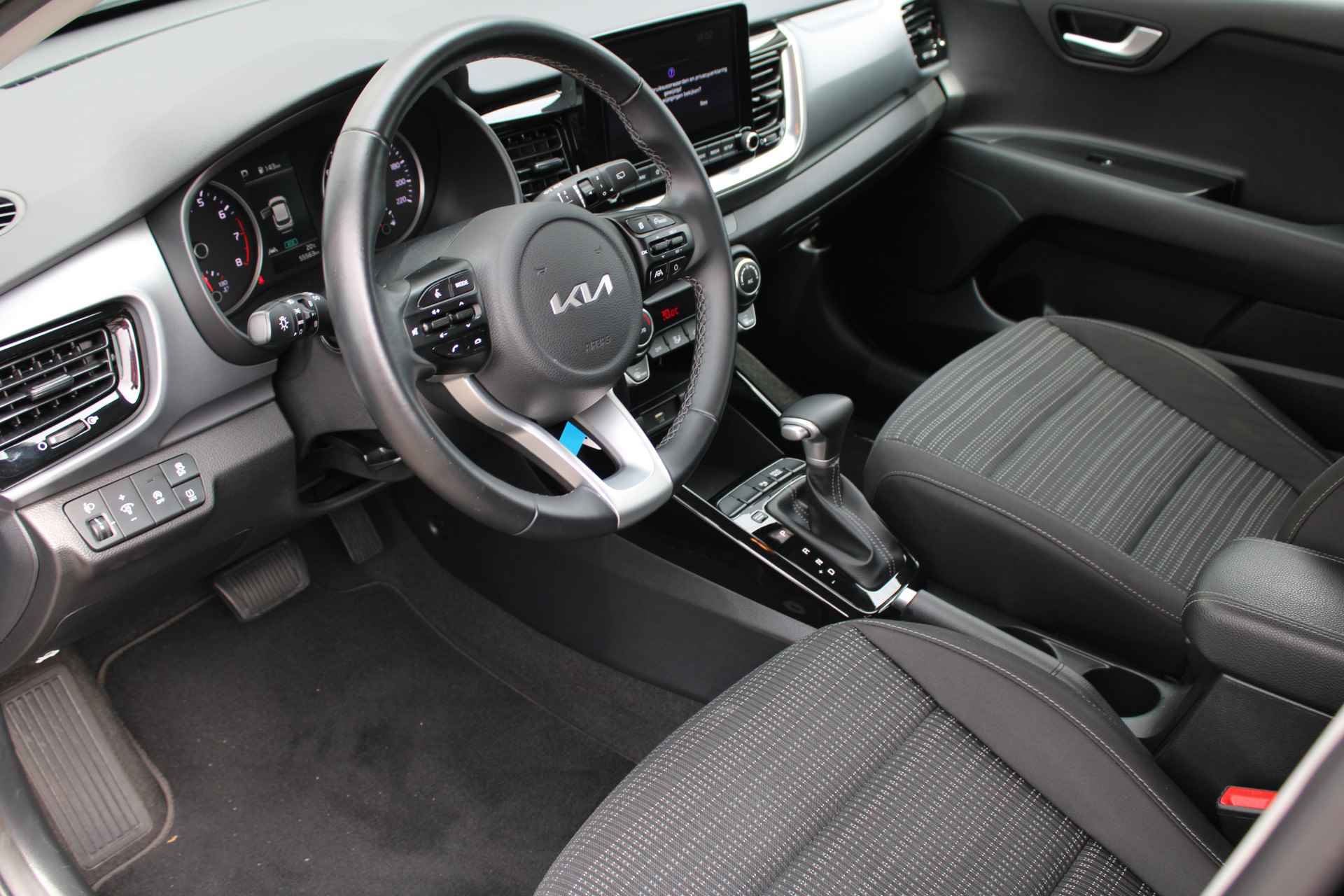 Kia Stonic 1.0 T-GDi MHEV DynamicLine Automaat | NAVI | CLIMA | AUTOMAAT | - 9/30