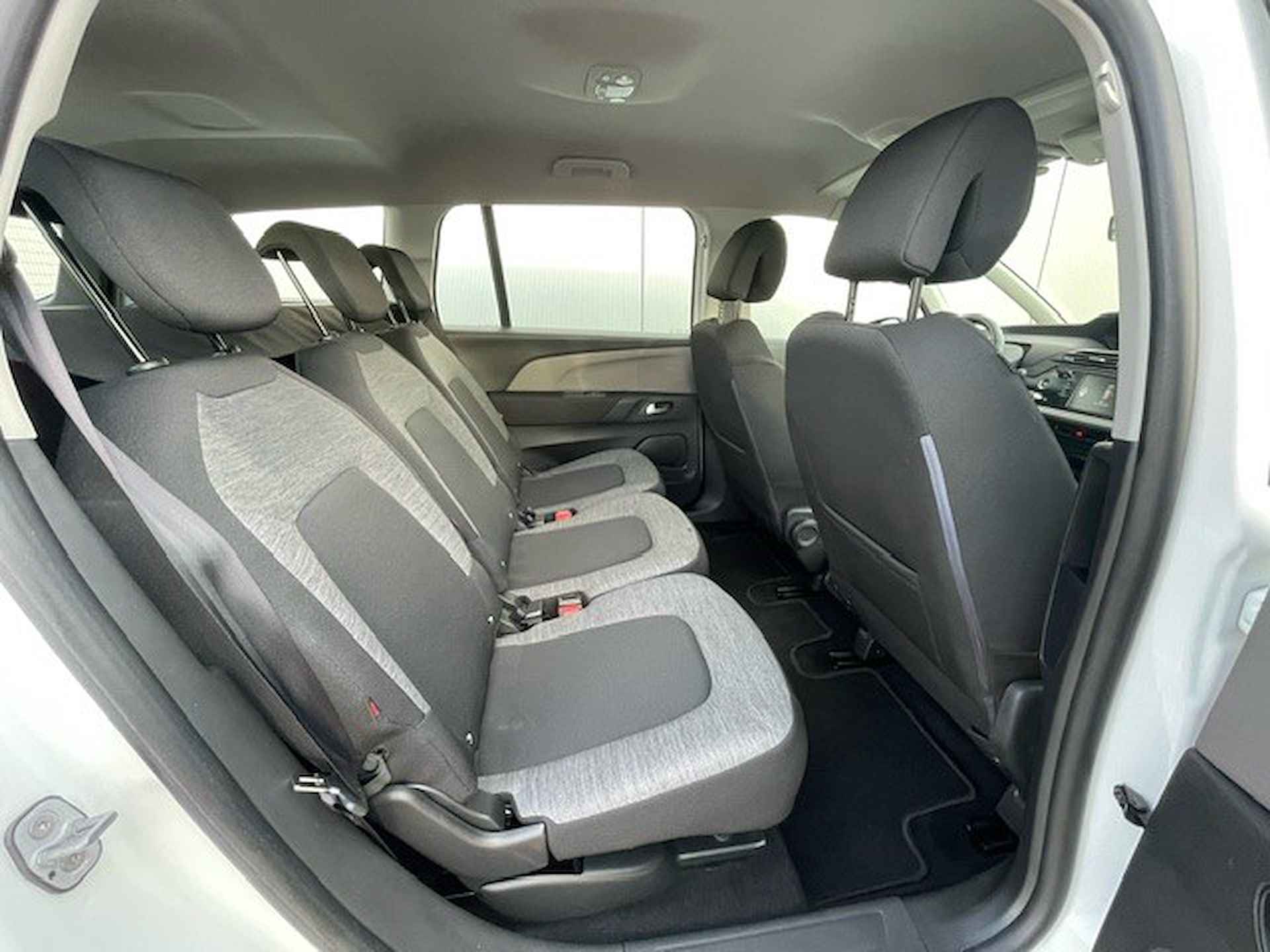 Citroën Grand C4 Picasso 1.2 PureTech Attraction 7 Persoons Climate Control, Cruise Control, BlueTooth - 15/19