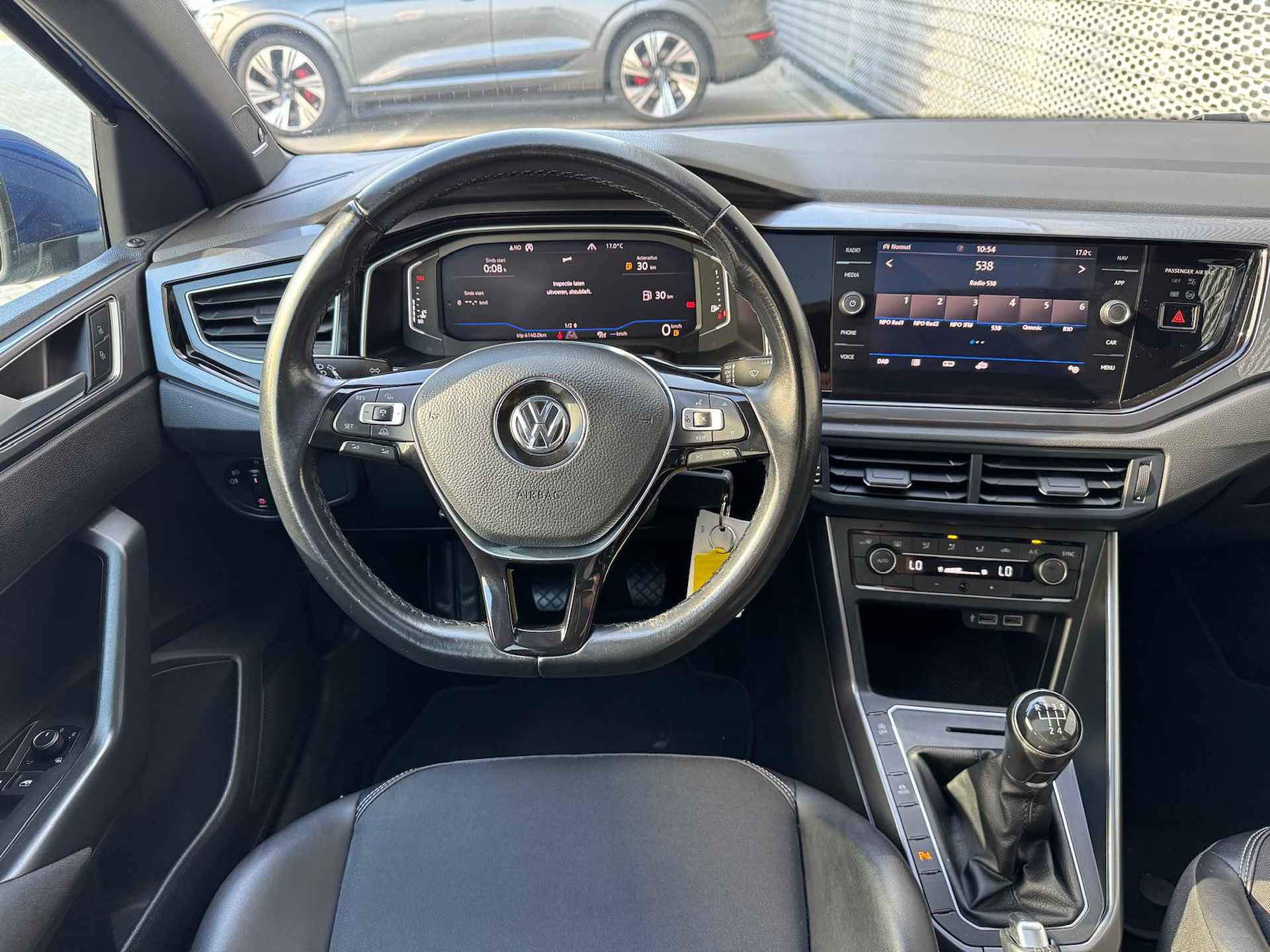 Volkswagen Polo 1.0 TSI Highline / R-Line Exterieur / Style Interieur / Panoramadak / Virtual Cockpit / LED / 17" LMV - 17/28